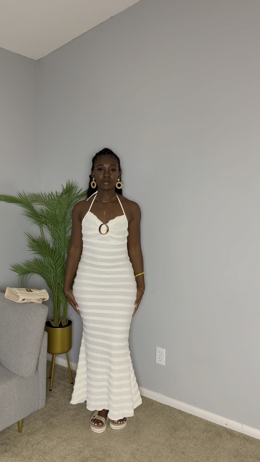 Off white vacation dress 👗 