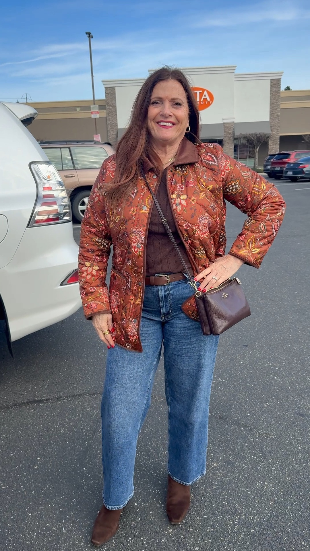 Check my moms fit ✨

#autumn
#warmautumn
#over50
#over60


#LTKSeasonal #LTKOver40 #LTKgrwm