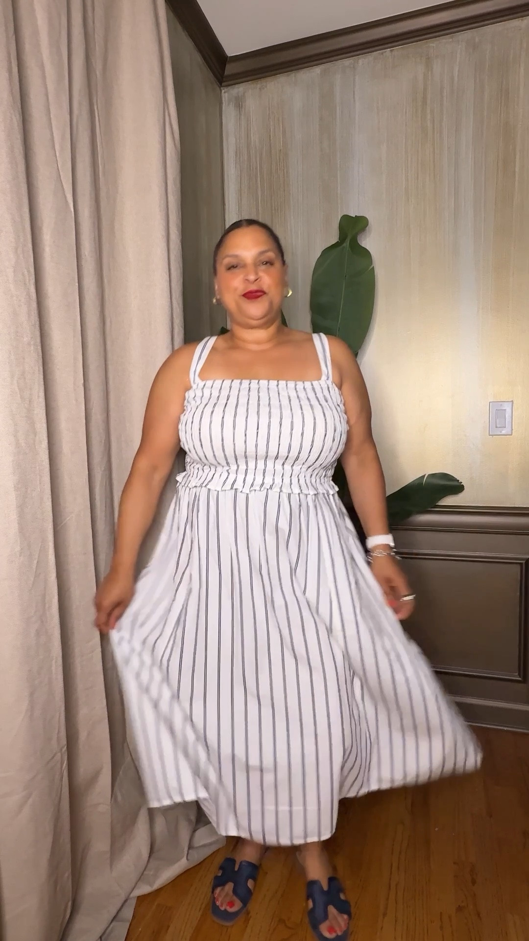 Fun, flirty and breezy dress. Great with sandals or sneakers. Adjustable straps. Feels great.
Smocked Dress Flare Dress Navy White Striped Dress

#LTKootd #LTKOver40 #LTKMidsize