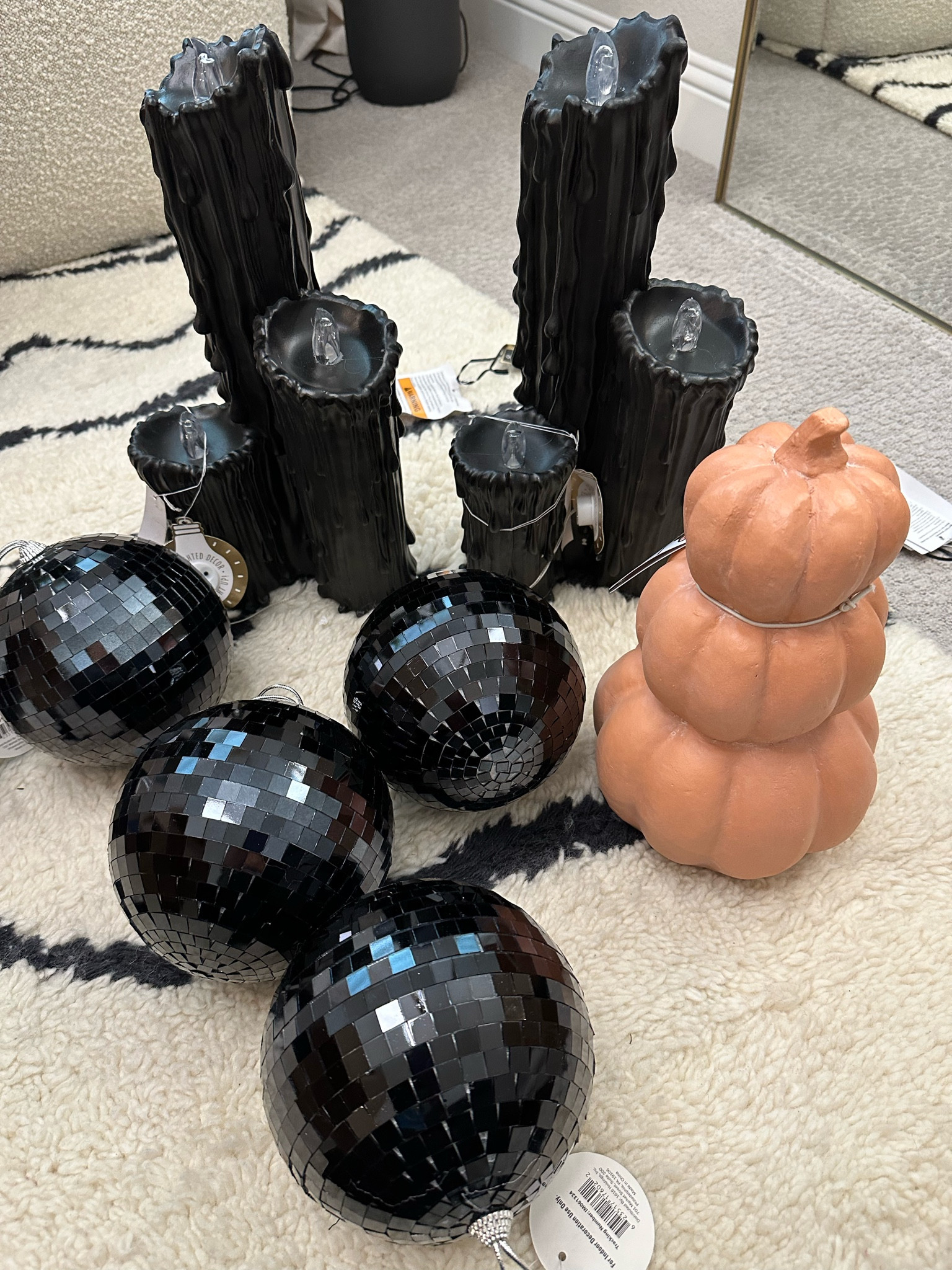 Halloween finds!

Halloween decor, pumpkins, halloween finds

#LTKParties #LTKSeasonal #LTKFallSale