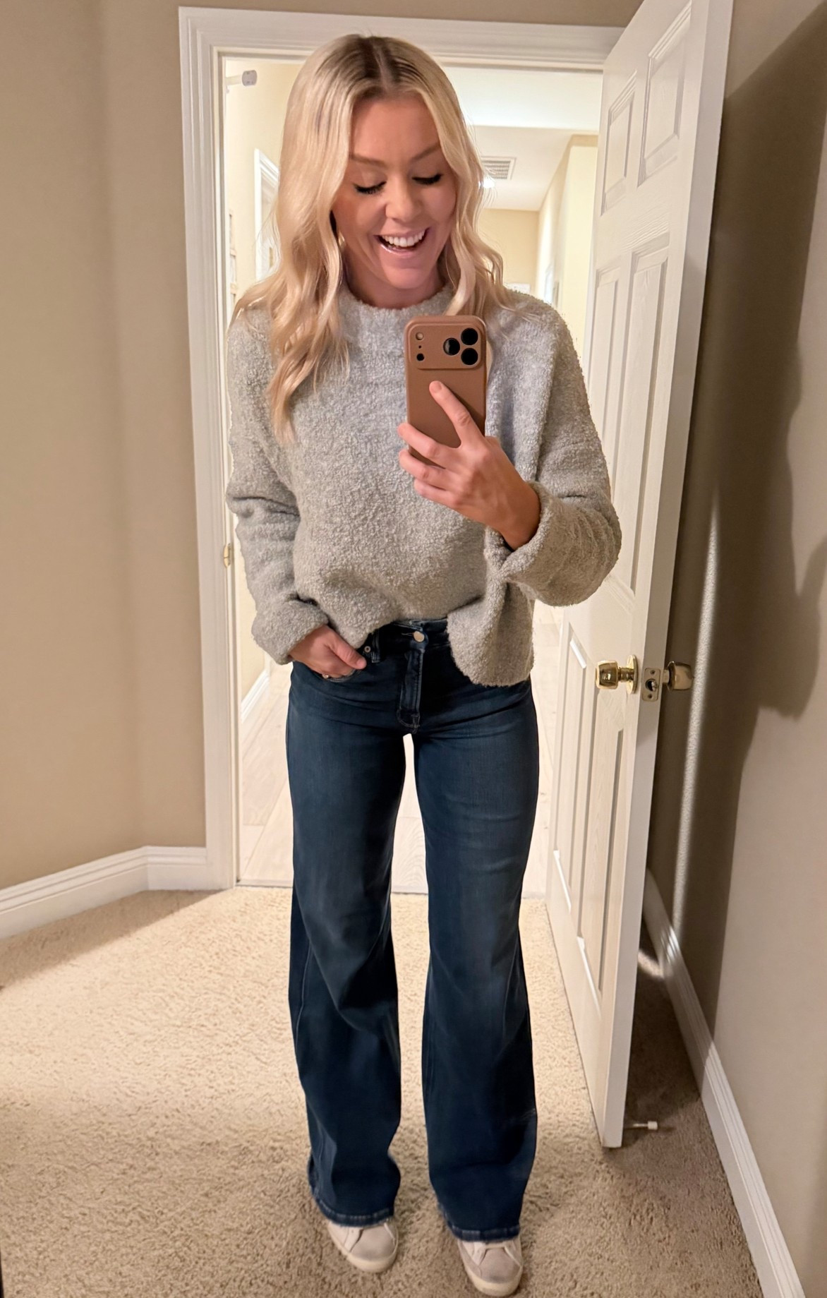 Cozy sweater and baggy jeans rainy day outfit ✨ 
Sweater: Small
Jeans: 4
5’8"

#LTKmomlife #LTKTall #LTKootd