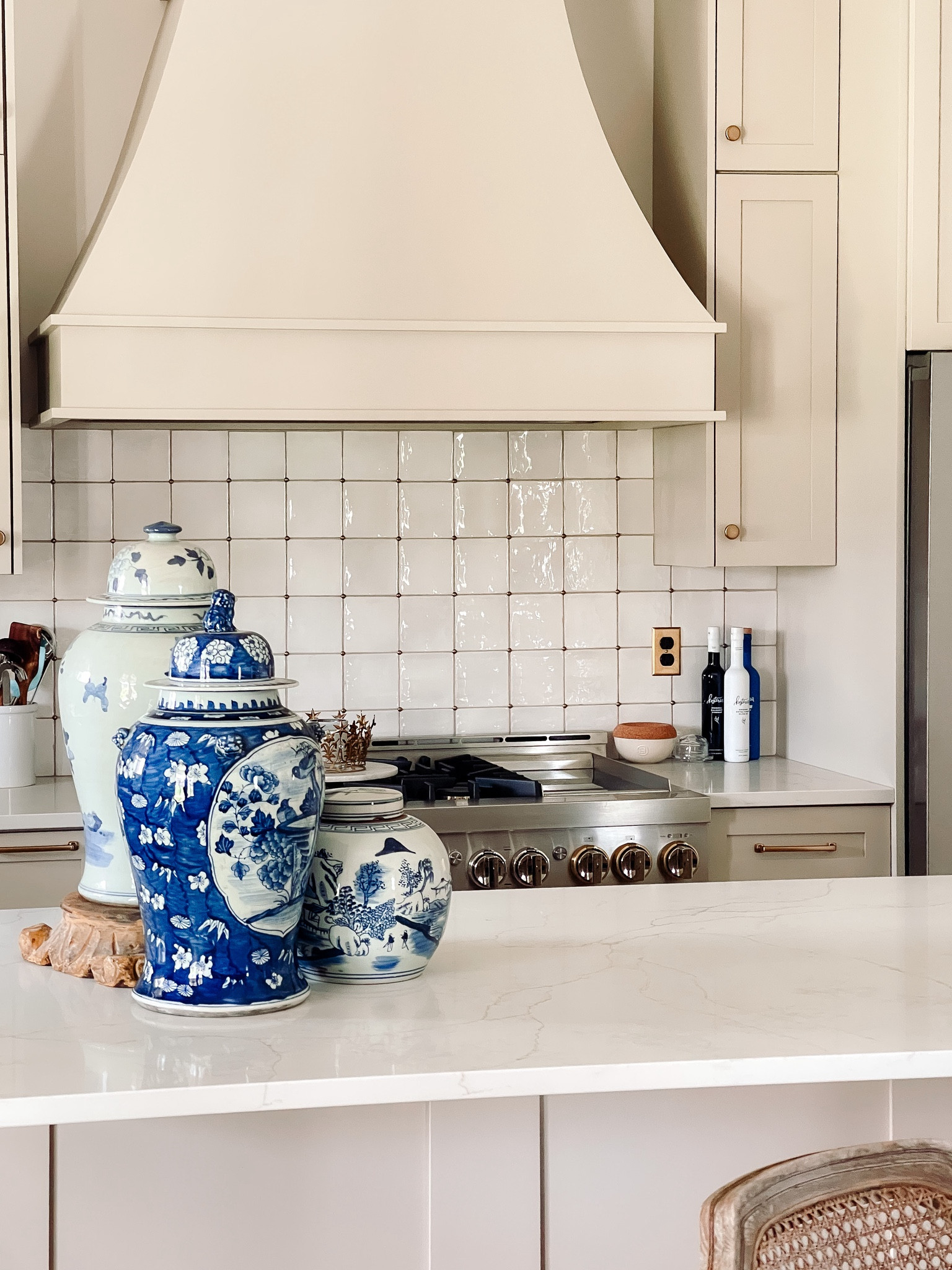 I absolutely love decorating with my blue and white ginger jars! I love stumbling into an antique shop or boutique and finding them, but you can also find some great ones online. These are just a few of my favorites!

Blue and white decor / chinoiserie / ginger jars / classic home decor / kitchen decor / blue ginger jars / timeless home decor 

#LTKsalealert #LTKhome #LTKfindsunder100