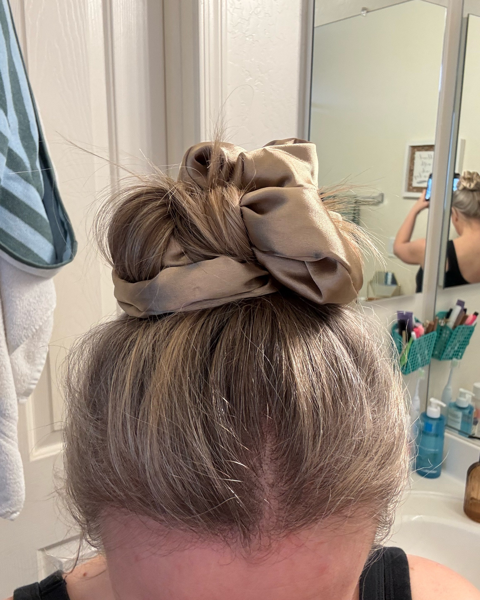 These pillow scrunchies from Kitsch are fantastic for achieving beautiful, voluminous curls. They’re incredibly comfortable to wear while sleeping. Before going to bed, I usually do a high ponytail. If you prefer, you can spray your hair with water beforehand. Then, simply pull out the scrunchie, grab your hair, and wrap the actual ponytail around that section. And that’s it—your hair is now neatly tied into a bun.

#LTKSeasonal #LTKBeauty #LTKmomlife #LTKselfcare