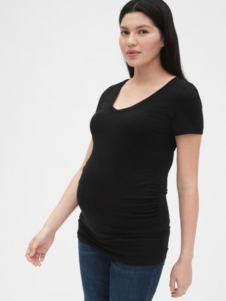 Maternity Pure Body V-Neck T-Shirt | Gap (US)
