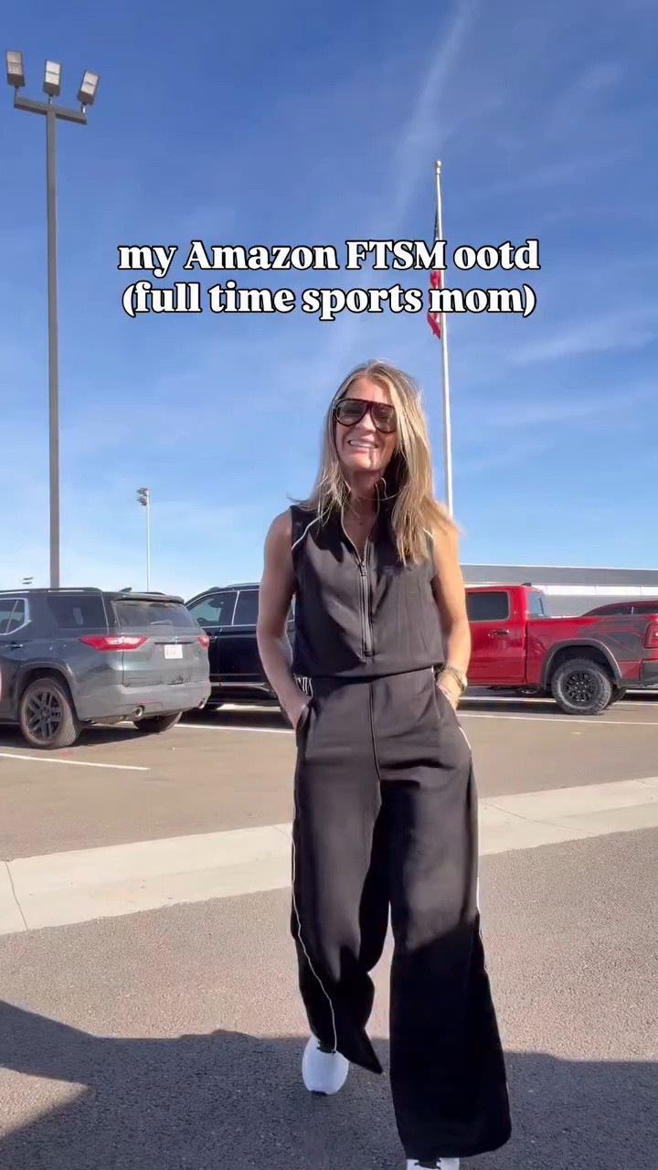The cutest ALO jumpsuit look a like 🫶 We went from three basketball games in the gyms to three baseball games at the fields… this outfit was perfect. I got it in green too 🤫There are so many good colors! 

Comment “outfit” for the links! 

#sportsmom #momlife #ootd #mom #ftsm