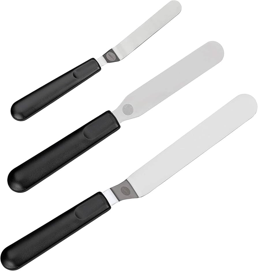 Wilton Cake Decorating Icing Spatula Set, 3-Piece | Amazon (US)