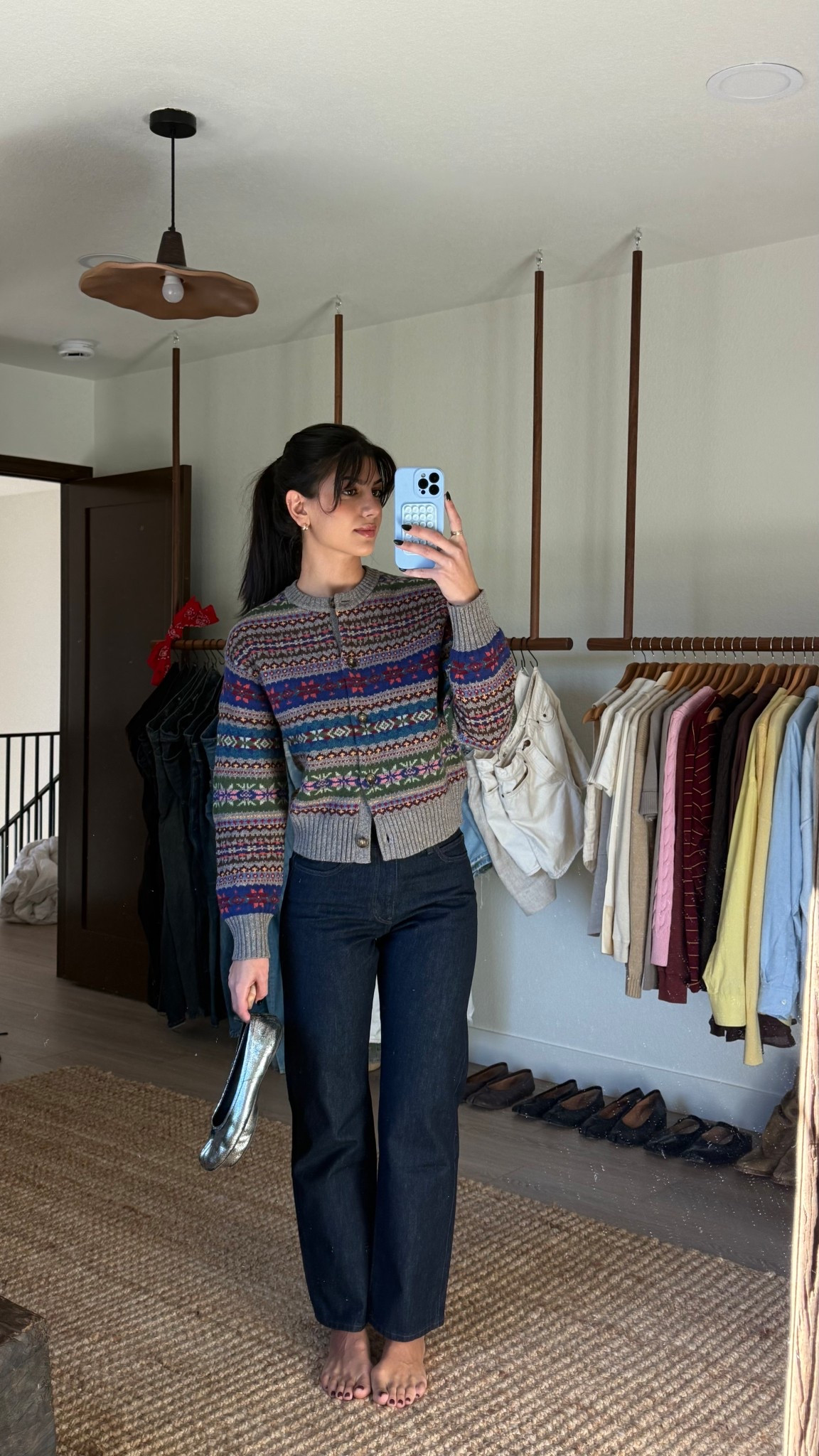 Sweater - small
Jeans - 26
Shoes - TTS