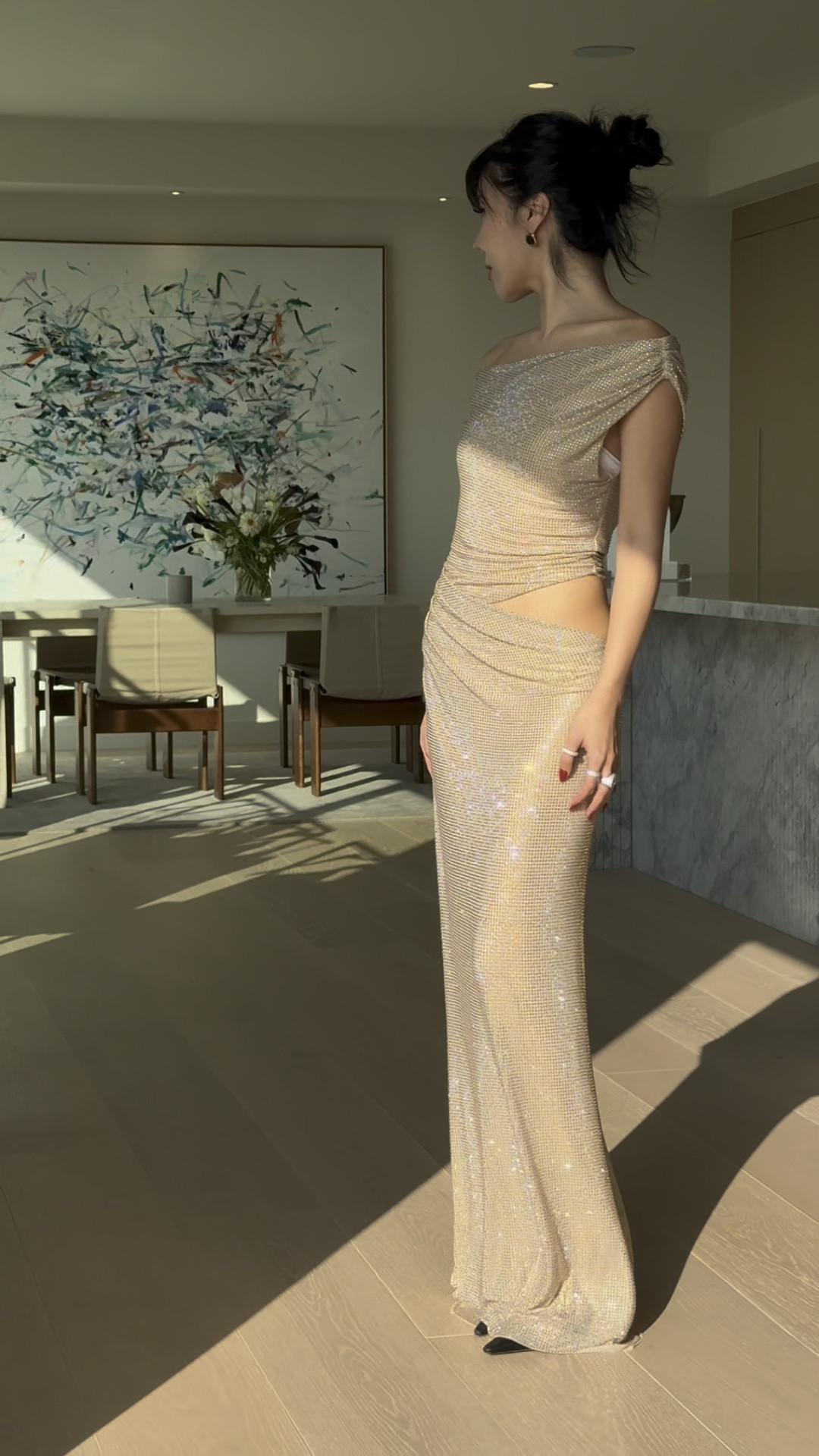 Perfect elegant holiday dress from Messi wearing size S


#LTKParties #LTKStyleTip #LTKHoliday