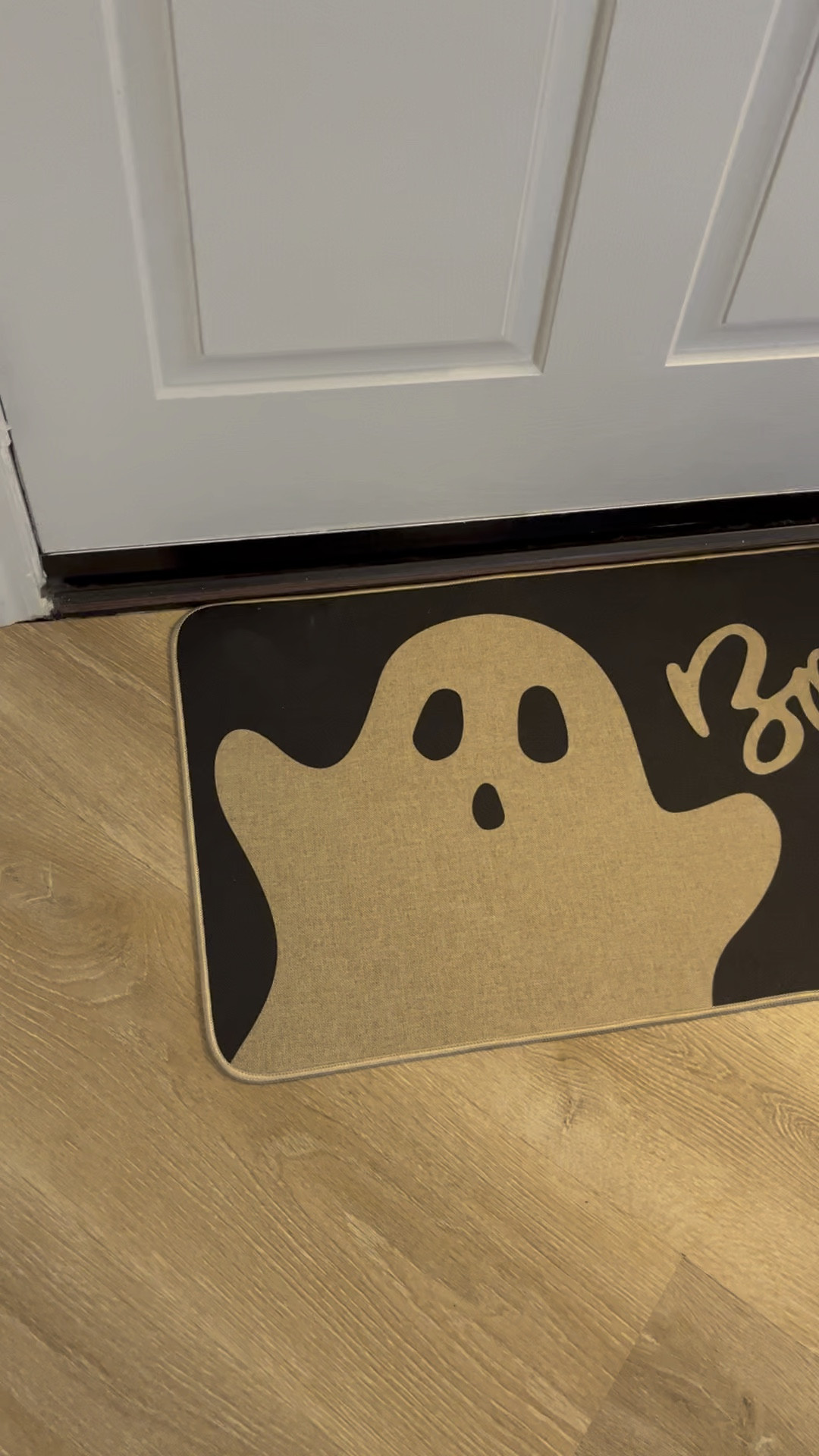 Cutest ghost rug! 👻

Temu 

#LTKHome #LTKHalloween #LTKSeasonal