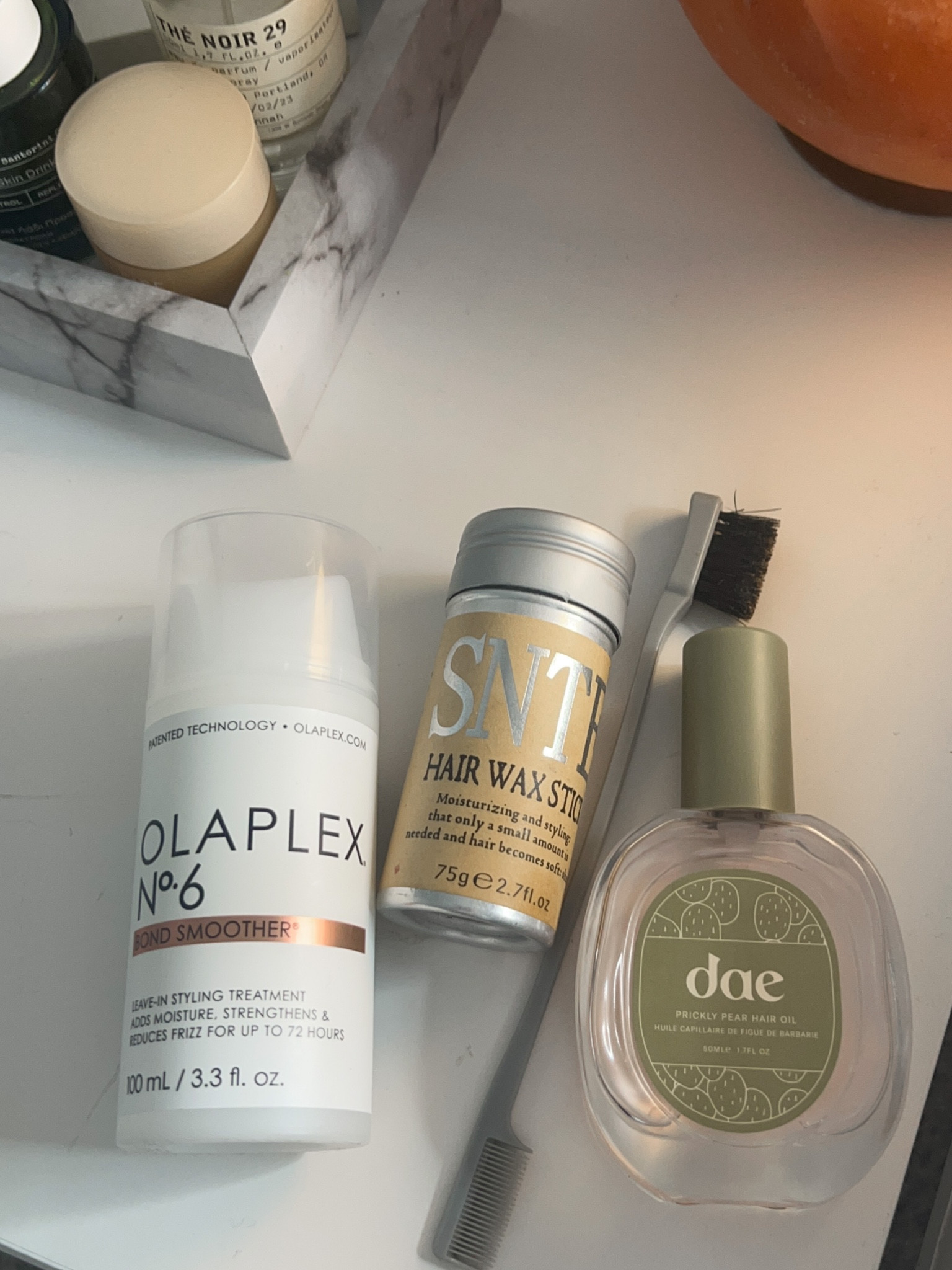 Slick back while masking 💆🏻‍♀️👱🏼‍♀️🤌🏼 

#LTKbeauty