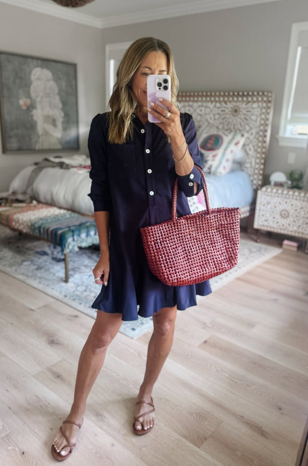 This dress is a best seller and for good reason! It's a throw on and go that looks polished and makes a great work to weekend, transitional dress!  

 #LTKdayinmylife #LTKootd #LTKmomlife