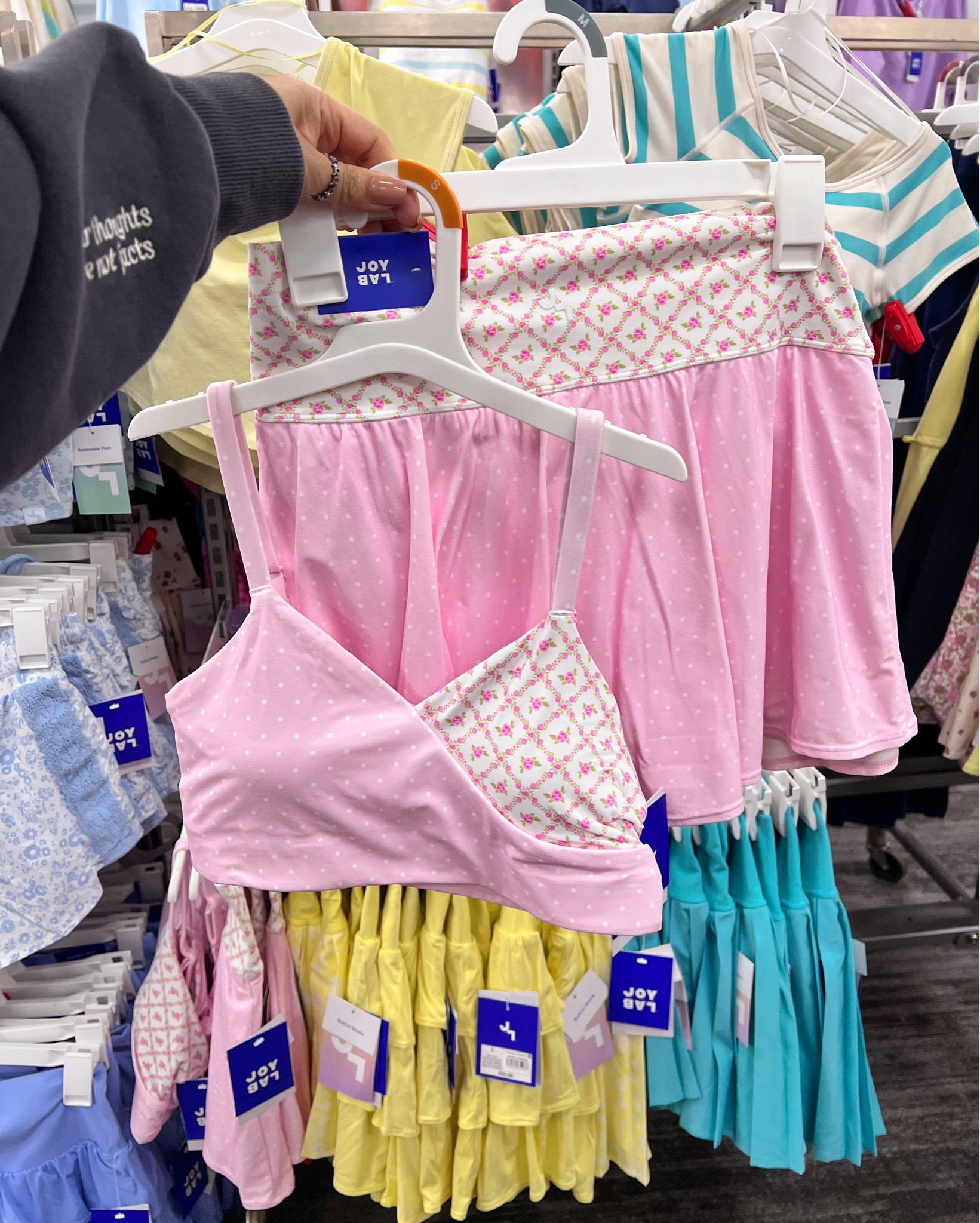 Last day to save 30% off women’s activewear at Target! 

Target finds, Target style, Target fashion, fitness, athleisure, Target deals

#LTKSpringSale #LTKfitnessgoals