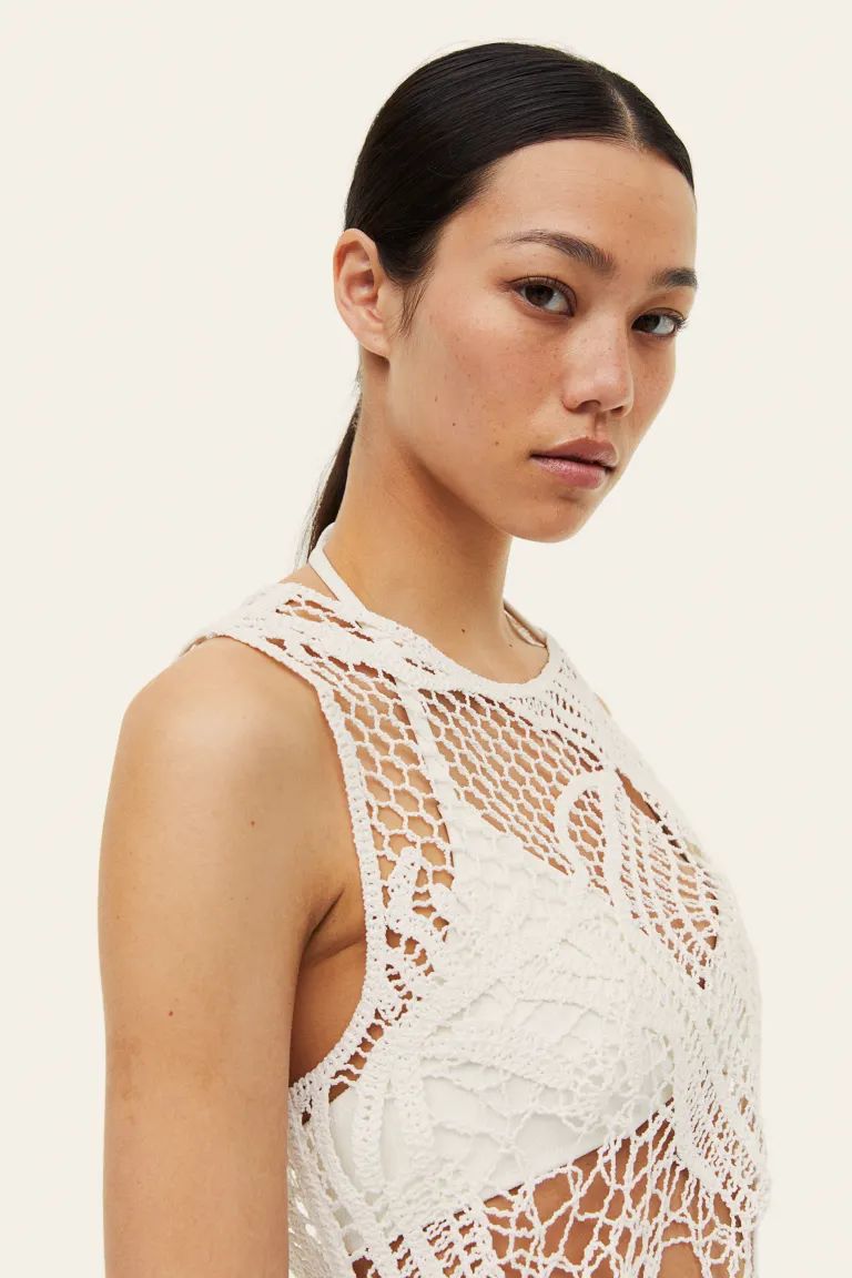 Crochet-look top | H&M (UK, MY, IN, SG, PH, TW, HK)