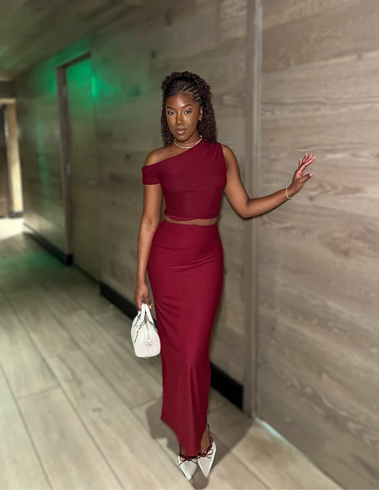 This two piece off the shoulder burgundy /cherry red set is perfect for a date night outfit , Valentine’s Day outfit, holiday party outfit, dinner with friends outfit, and much more 

#LTKPetite #LTKGiftGuide #LTKSeasonal