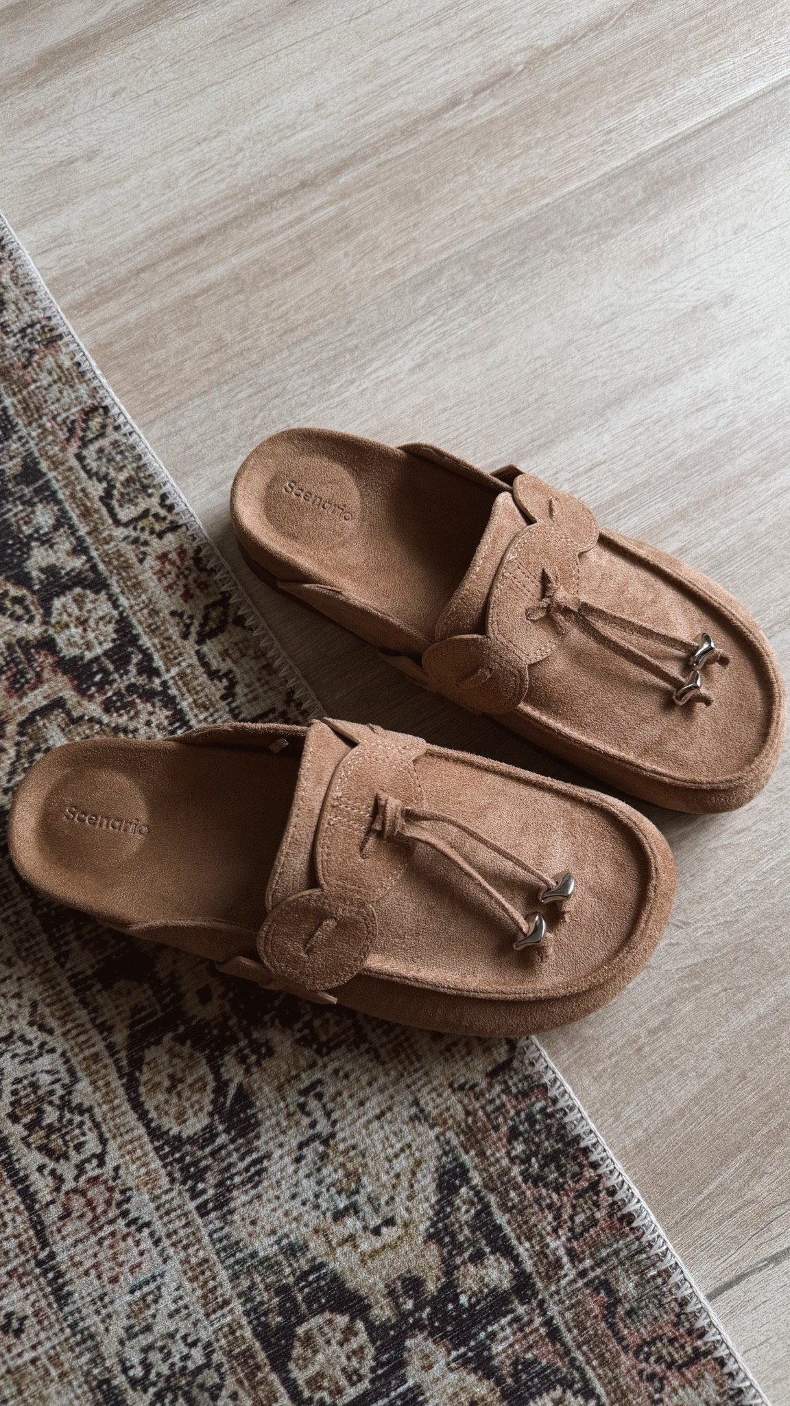 Okay Walmart 👀 these clogs are SO cute and look designer 🤎

#cloggs #fall #fallshoes #flats #walmartfashion #walmartfind #shoes #clogs #mules #suedeshoes

#LTKSeasonal #LTKootd #LTKSaleAlert
