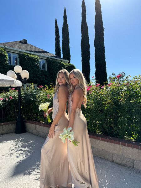 Bridal party dress! Each bridesmaid got to pick a different dress but had to be in the color champagne! 

Bridesmaid dresses
Wedding guest dress
Vacation dresss
Show me your mumu 
Neutral wedding 
Nude


#LTKtravel #LTKeurope #LTKwedding