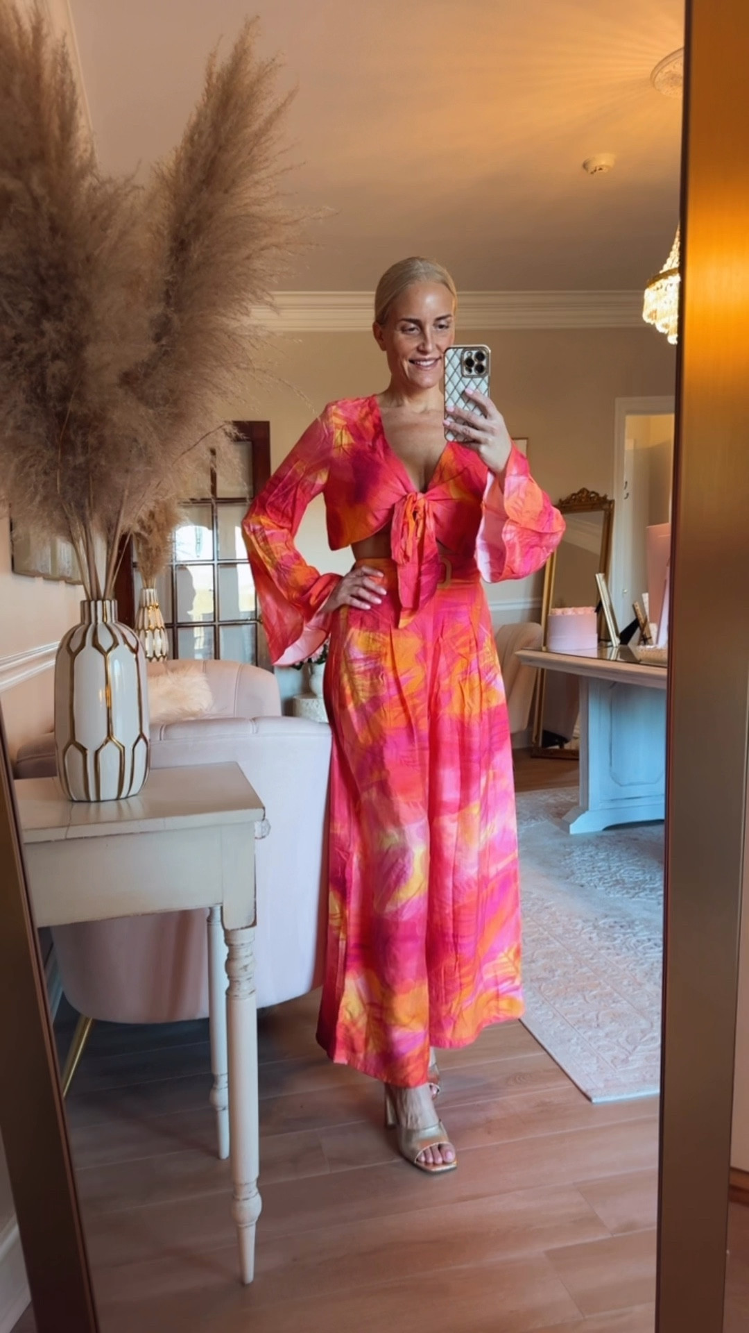 The cutest tropical pants set for spring break resort vacation! 

#LTKootd #LTKdayinmylife #LTKgrwm