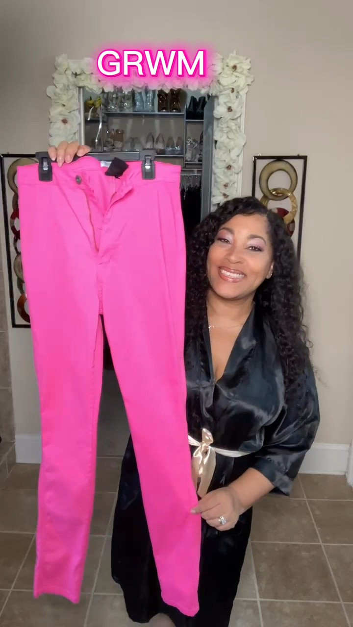 GRWM for dinner with my director! A pop of color never hurt anybody.Swakaposh jeans: https://shopswankaposh.com/products/19-super-swank-high-waist-stretchy-jeans-fuchsia 

#LTKSeasonal #LTKOver40 #LTKStyleTip