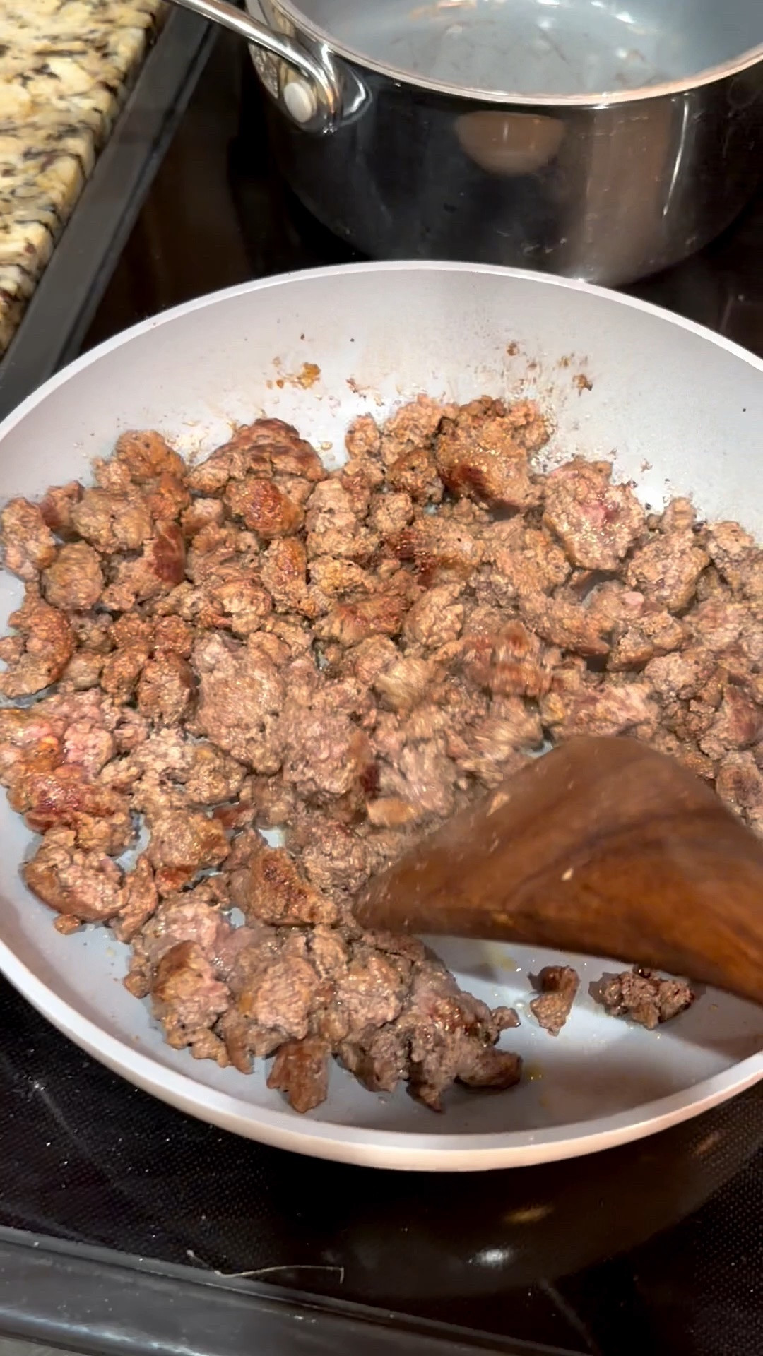 The non stick is non sticking 🤌🏼🤌🏼🤌🏼
Non toxic and so easy to clean. Robby LOVES it and he complains about everything!! @Caraway

#LTKdayinmylife #LTKHome #LTKstorytime