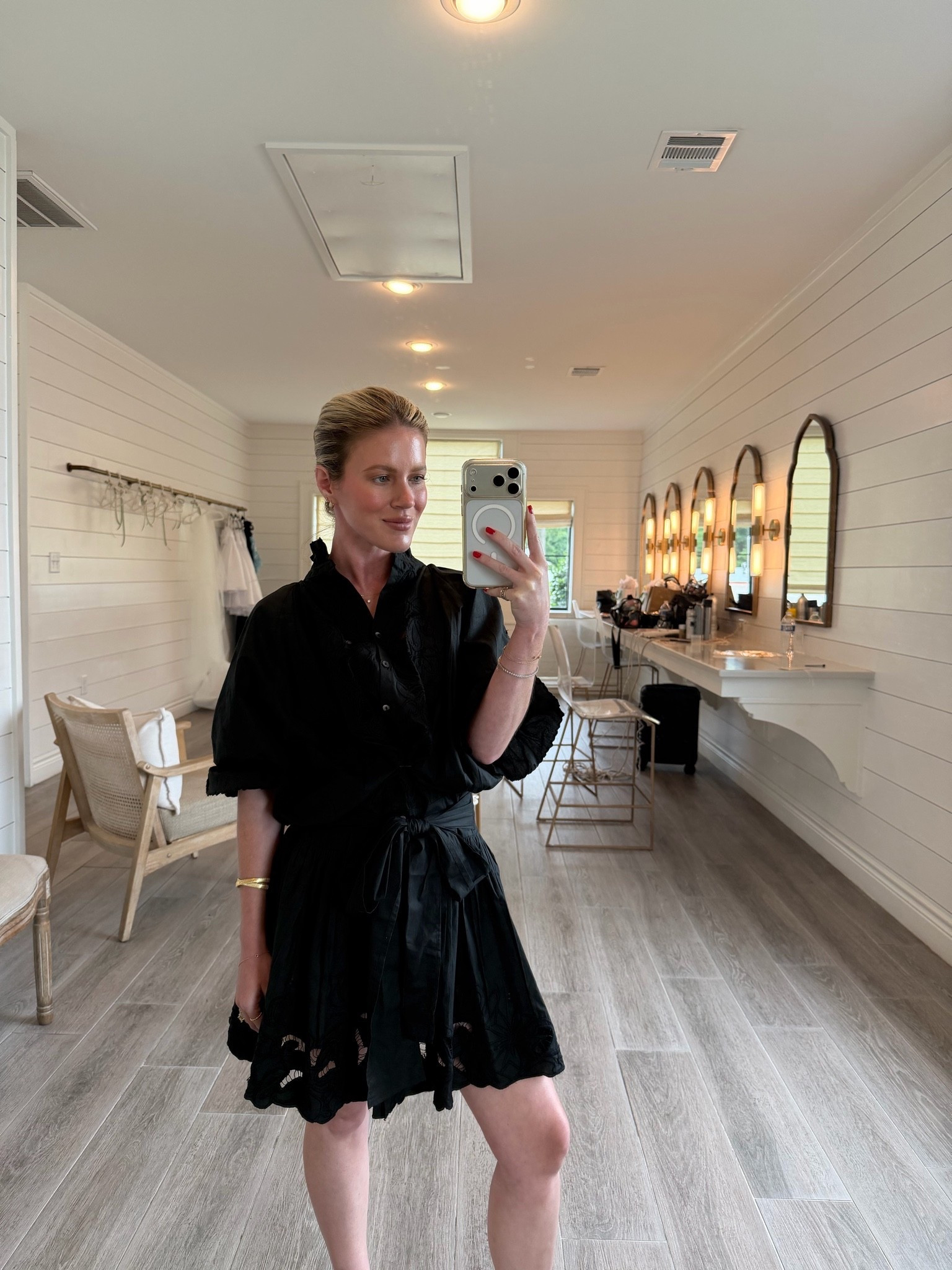 Last wedding fit until after 4th of July! //