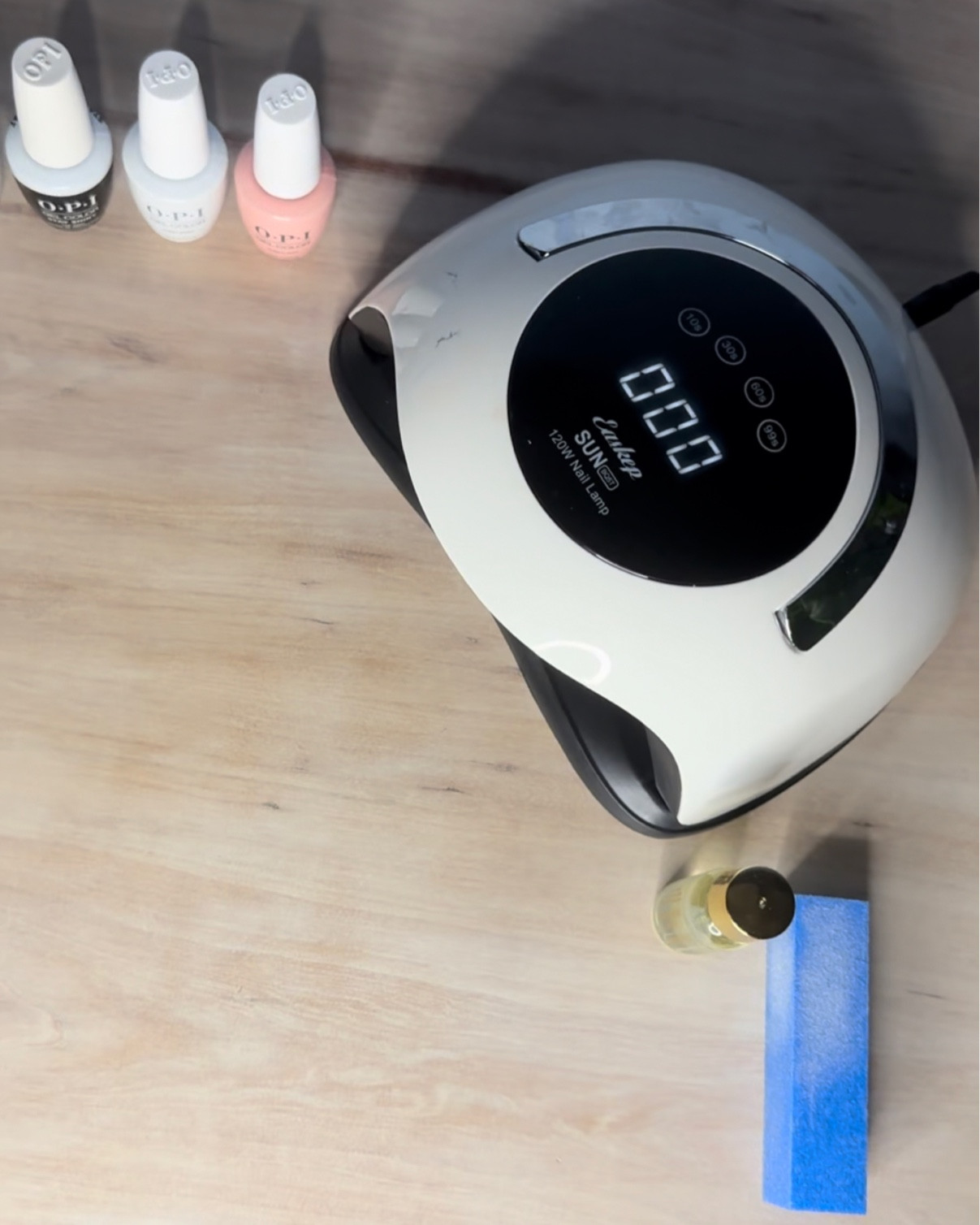 Nails at home 💅🏼

Everything I use for the perfect gel manicure! 

#manicure #gelnails #naildesign #opi

#LTKunder50