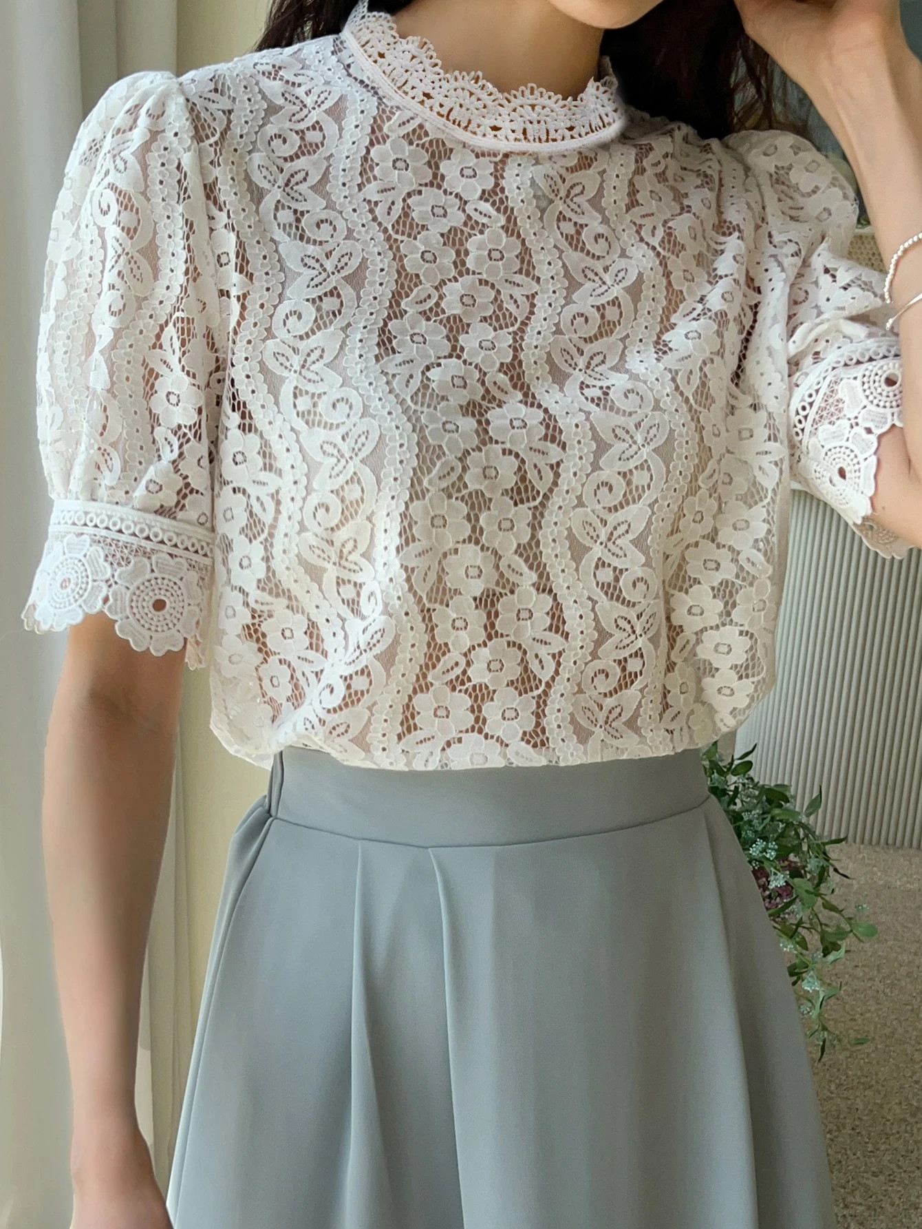 DAZY Puff Sleeve Lace Top | SHEIN