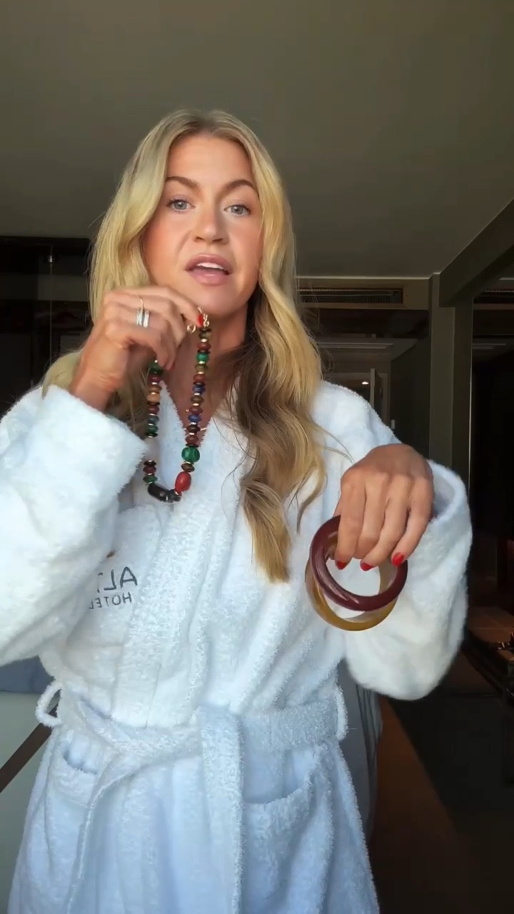 Some of the accessories I brought to Portugal! 

@tuckernuck #tuckernuckpartner