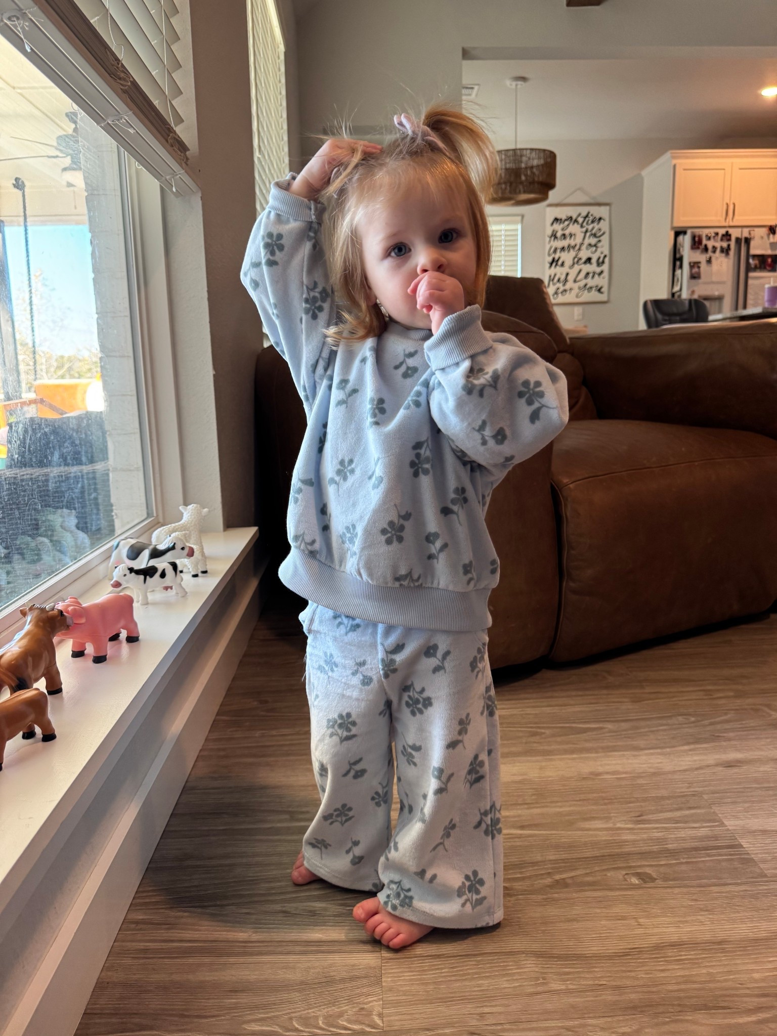 Obsessed with this cozy fall set from Target! 
TTS, Jovi is wearing size 18 months!

Target finds toddler fashion fall set toddler girl velour blue floral set

#LTKKids #LTKBaby