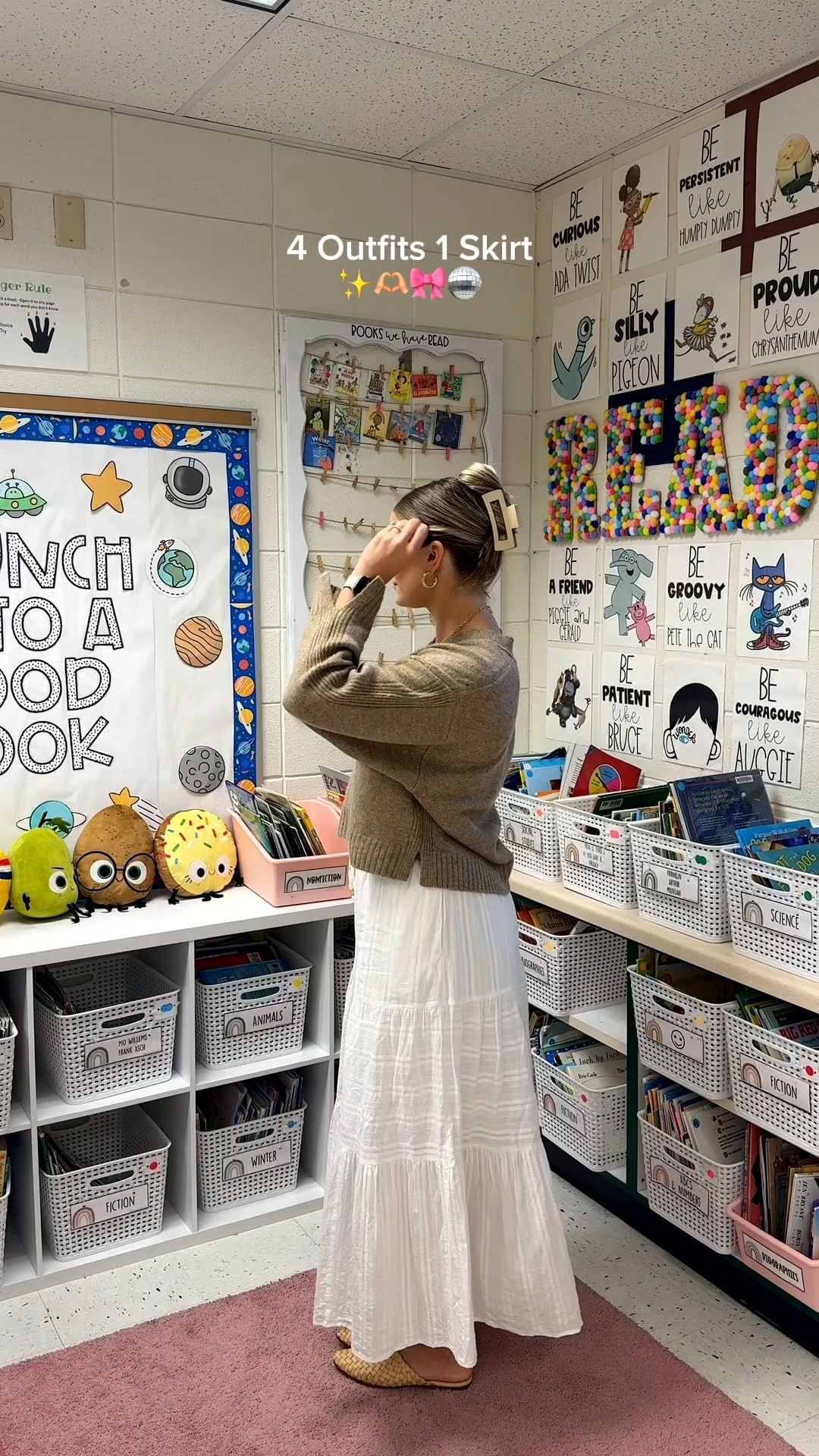 Love that this skirt can be styled in so many different ways!!! 🤍