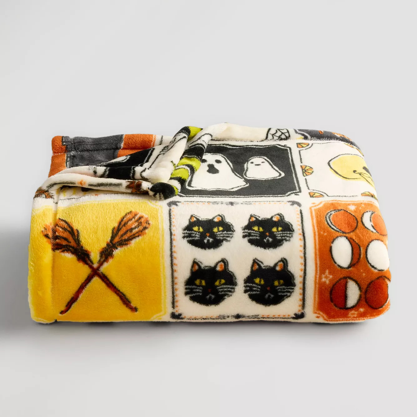 The Big One® Halloween Oversized Supersoft Plush Throw Blanket | Kohl's