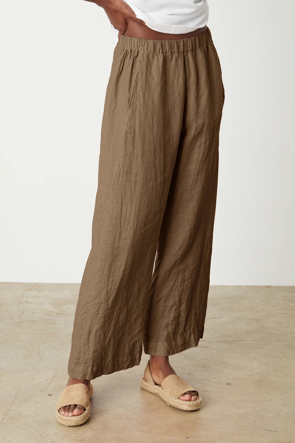 LOLA LINEN STRAIGHT LEG PANT | Velvet by Graham & Spencer