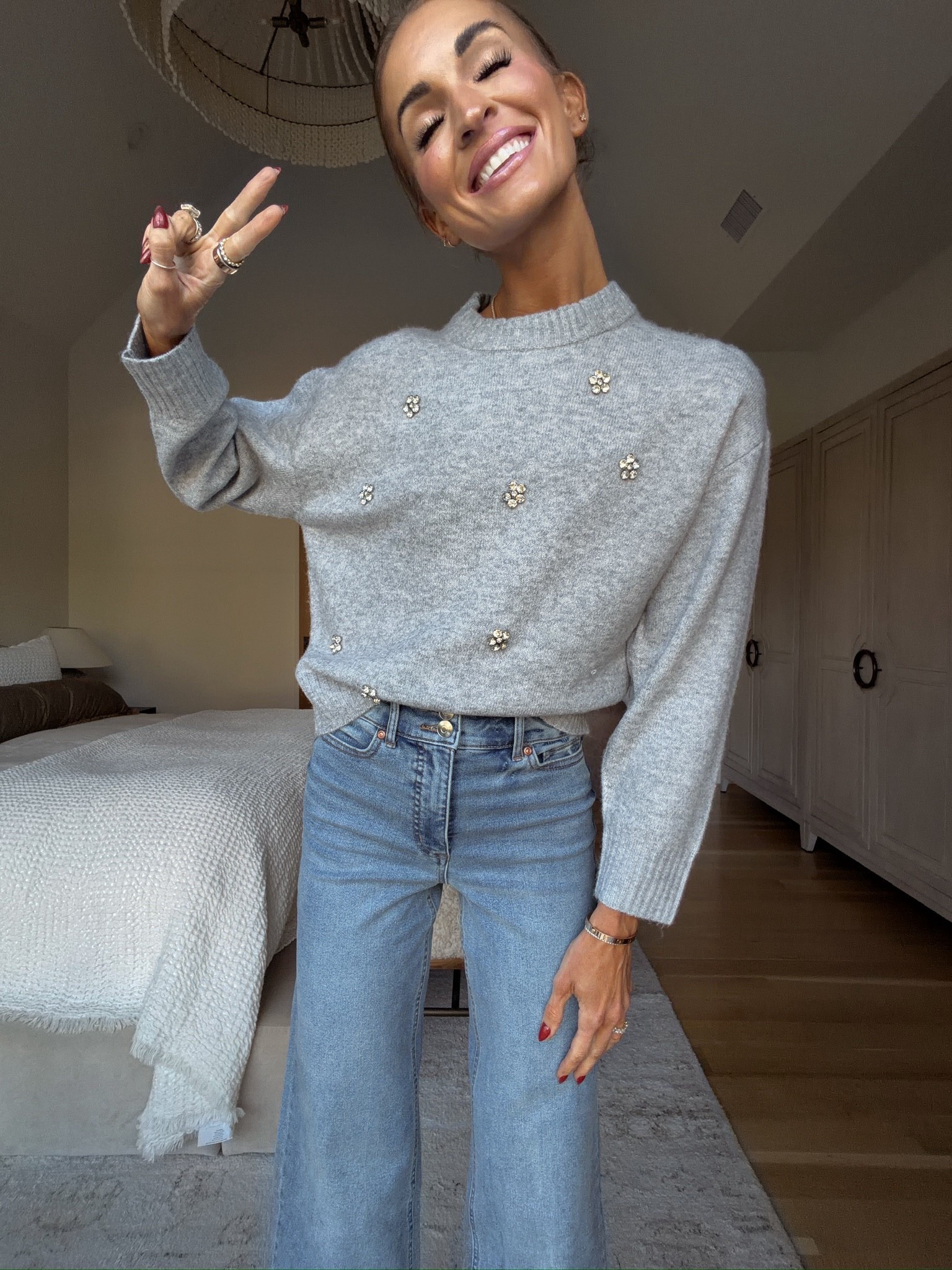 another adorable sweater for the holiday season! 🥰

#LTKHoliday #LTKFindsUnder50