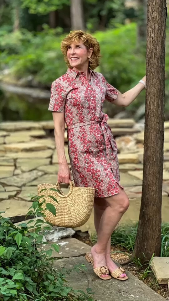 This stretchy cotton shirtdress has darling floral stripes! It’s perfect for work, weekends, and everything in between!

#LTKStyleTip #LTKFindsUnder100 #LTKOver40