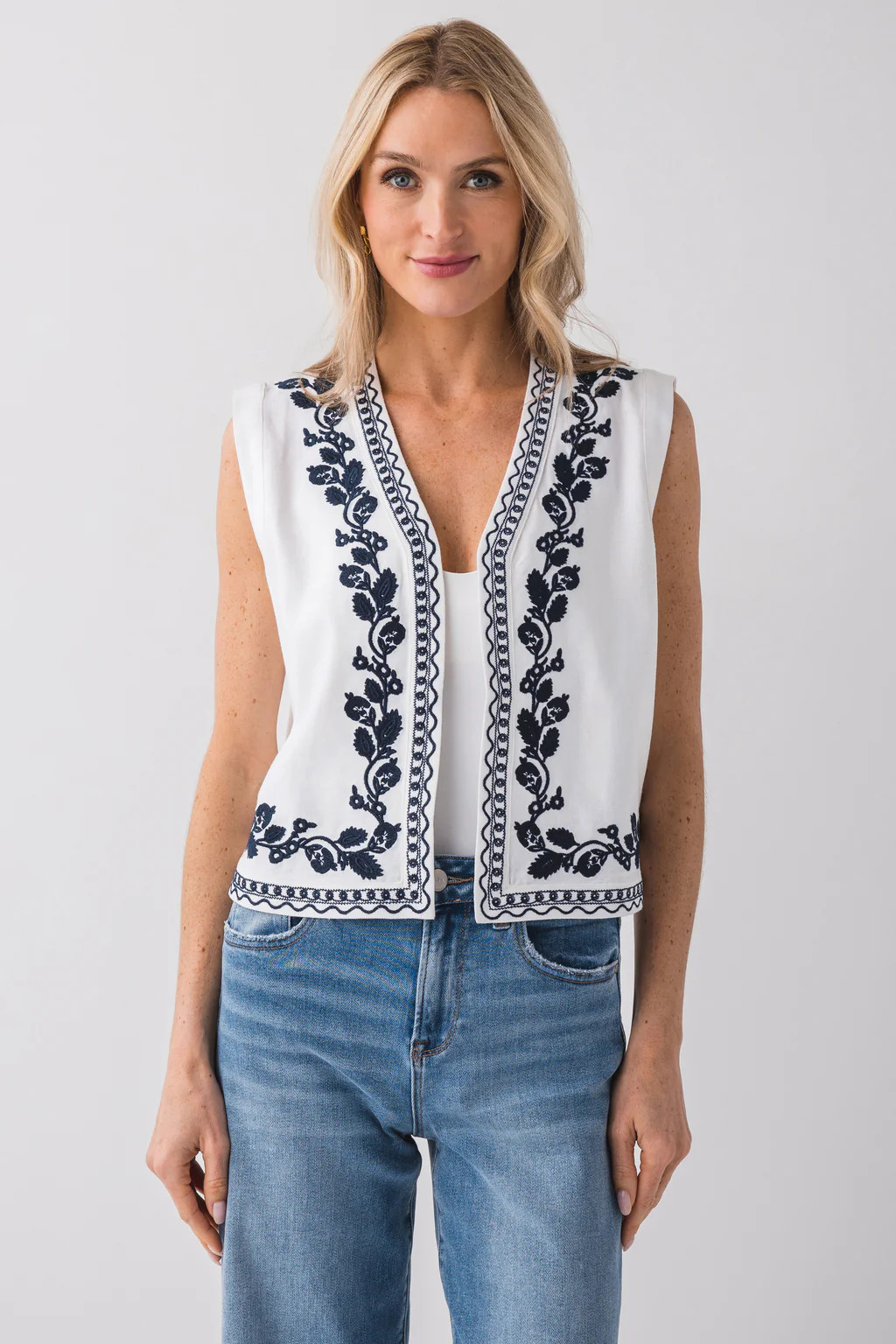 Pinch Embroidered Vest | Social Threads