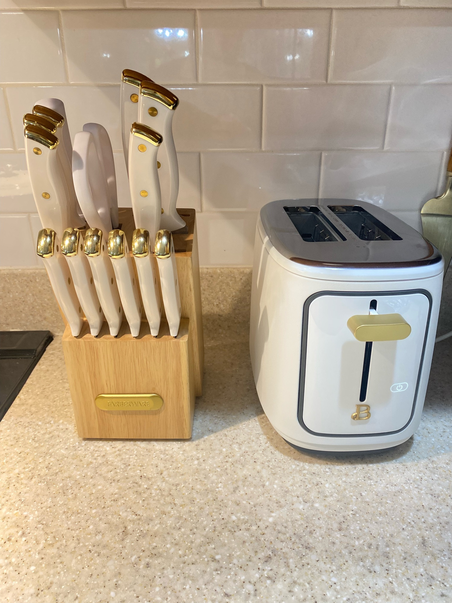 Eis gift Thanks to my parents my kitchen looks nicer

#LTKFind #LTKU #LTKhome