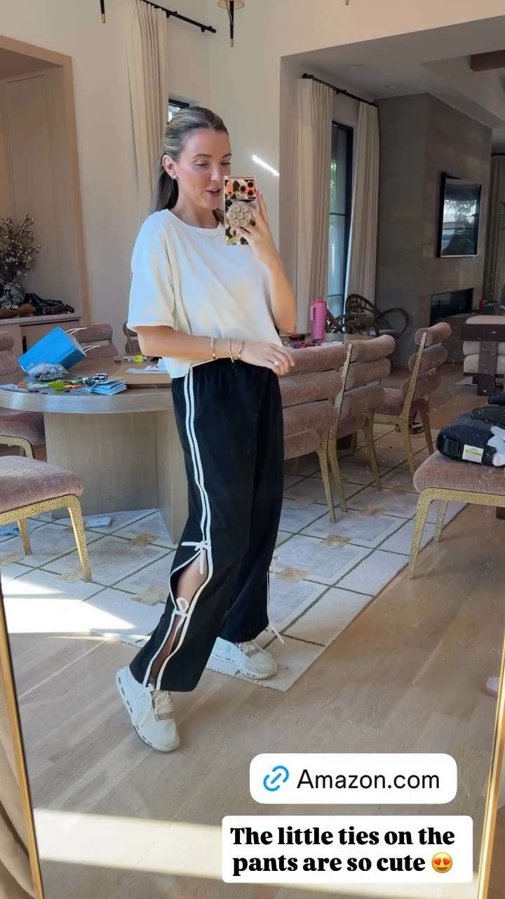 The little ties on these pants are so cute!! 

 #LTKootd