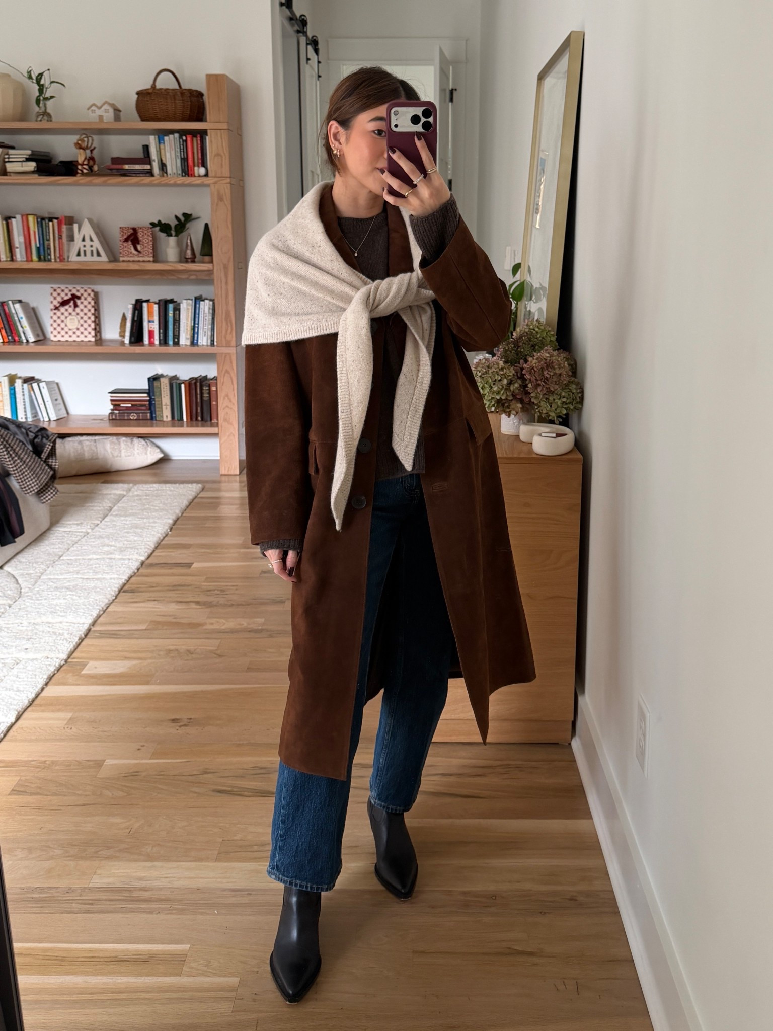 Wearing size XS in the jacket, XS in the sweater, and size 23 extra short in the jeans!

Winter outfit, jeans, suede coat, boots, winter boots, winter denim, Abercrombie denim,

#LTKGiftGuide #LTKHoliday #LTKSeasonal