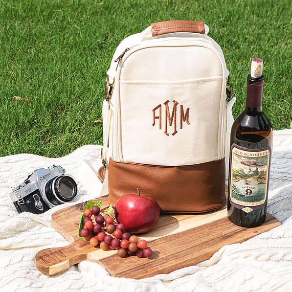 Monogrammed Insulated Wine Bag | Marleylilly