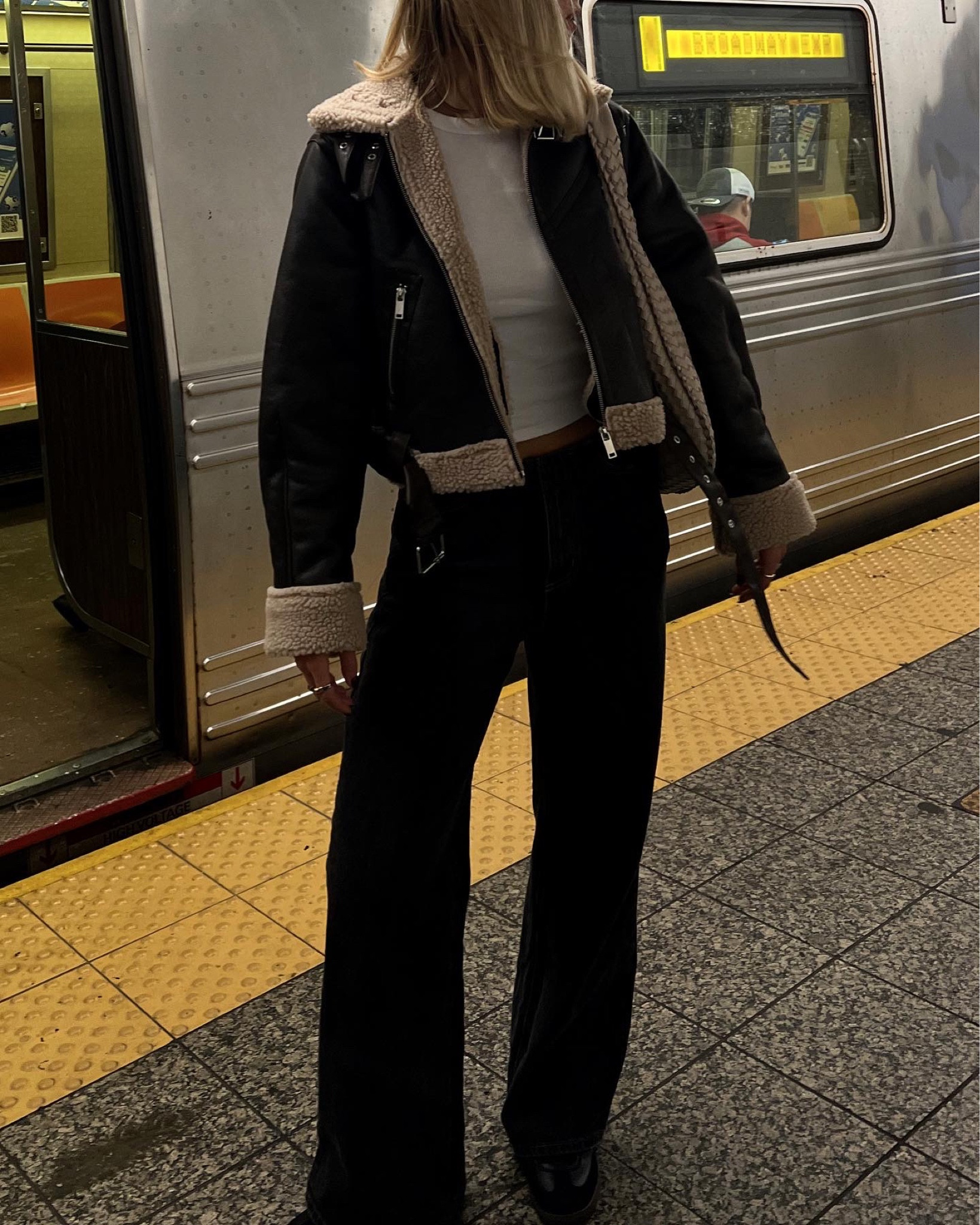 the most cozy affordable jacket you NEED in your closet this fall/winter season #cozyjacket 