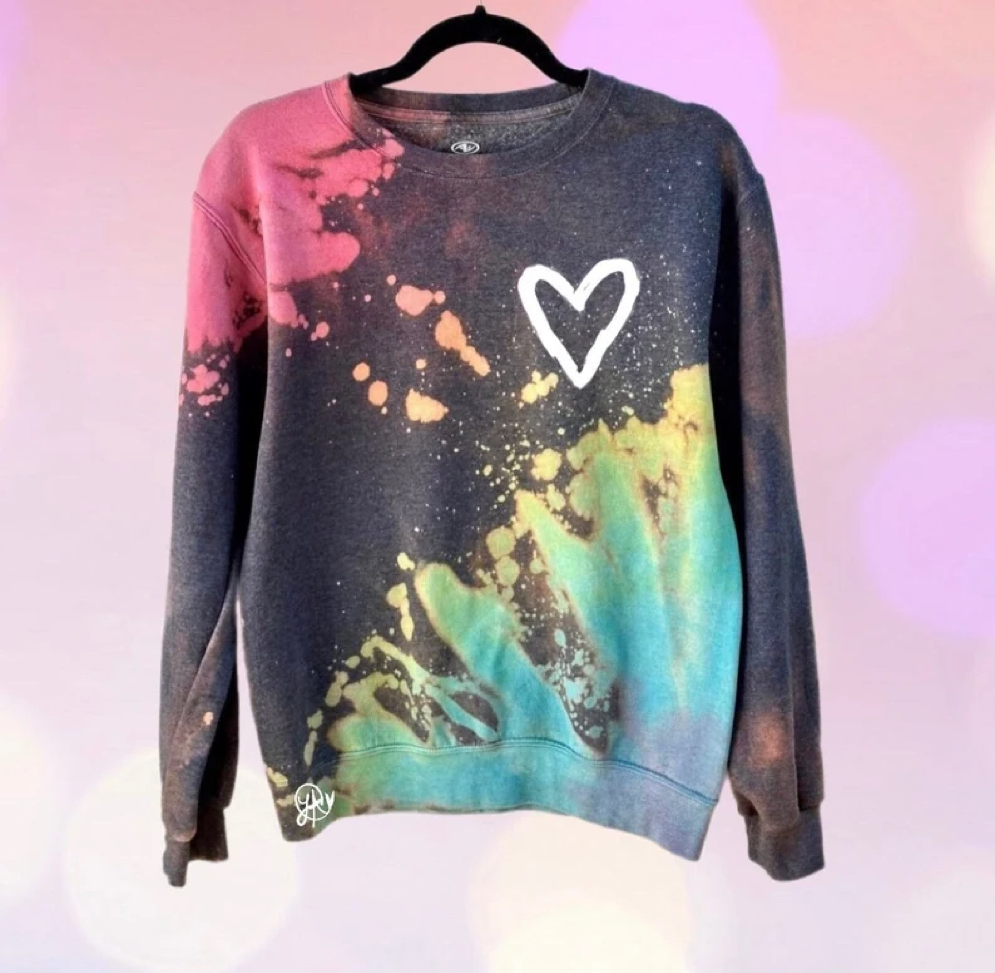 I 💗 this LALA + Uncut Gems Sweatshirt! Linking my favorite pieces to go with

#LTKfit #LTKGiftGuide #LTKSeasonal