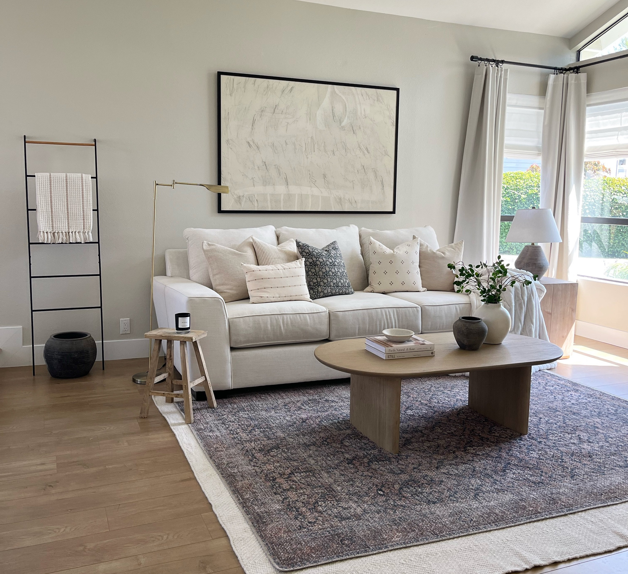 Living room change up with a new coffee table. 

#LTKhome