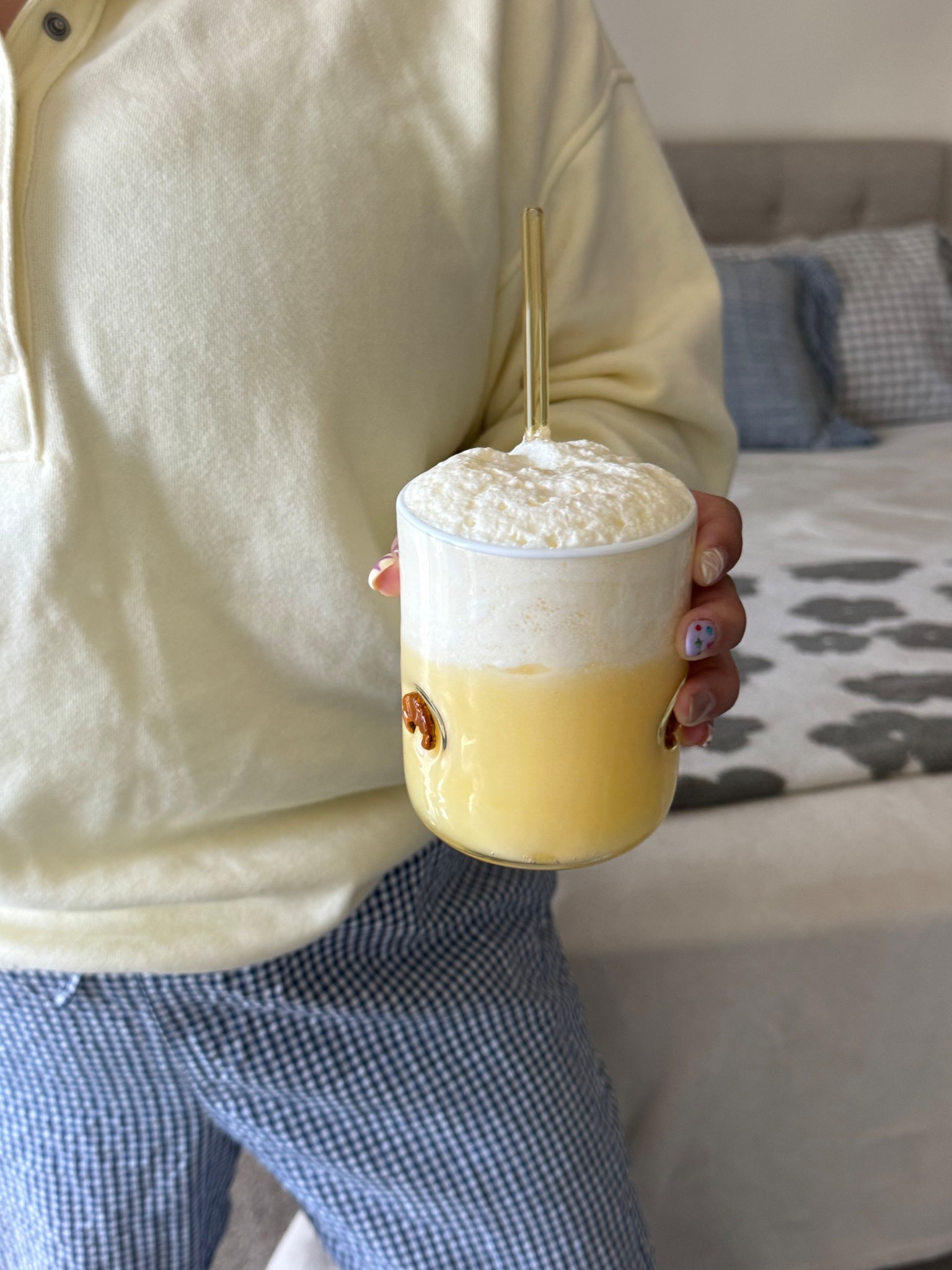 Spring OOTD / cozy bedroom/ icon glass poppi orange cream soda drink recipe 

#LTKgrwm #LTKdayinmylife #LTKHome