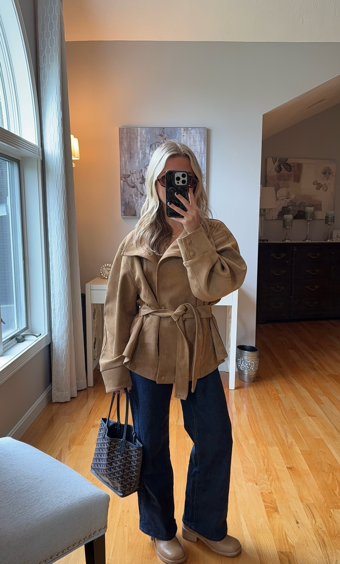 coat is Zara ( linked my my shopmy) wearing a 23 in jeans!

#LTKootd #LTKU #LTKSeasonal