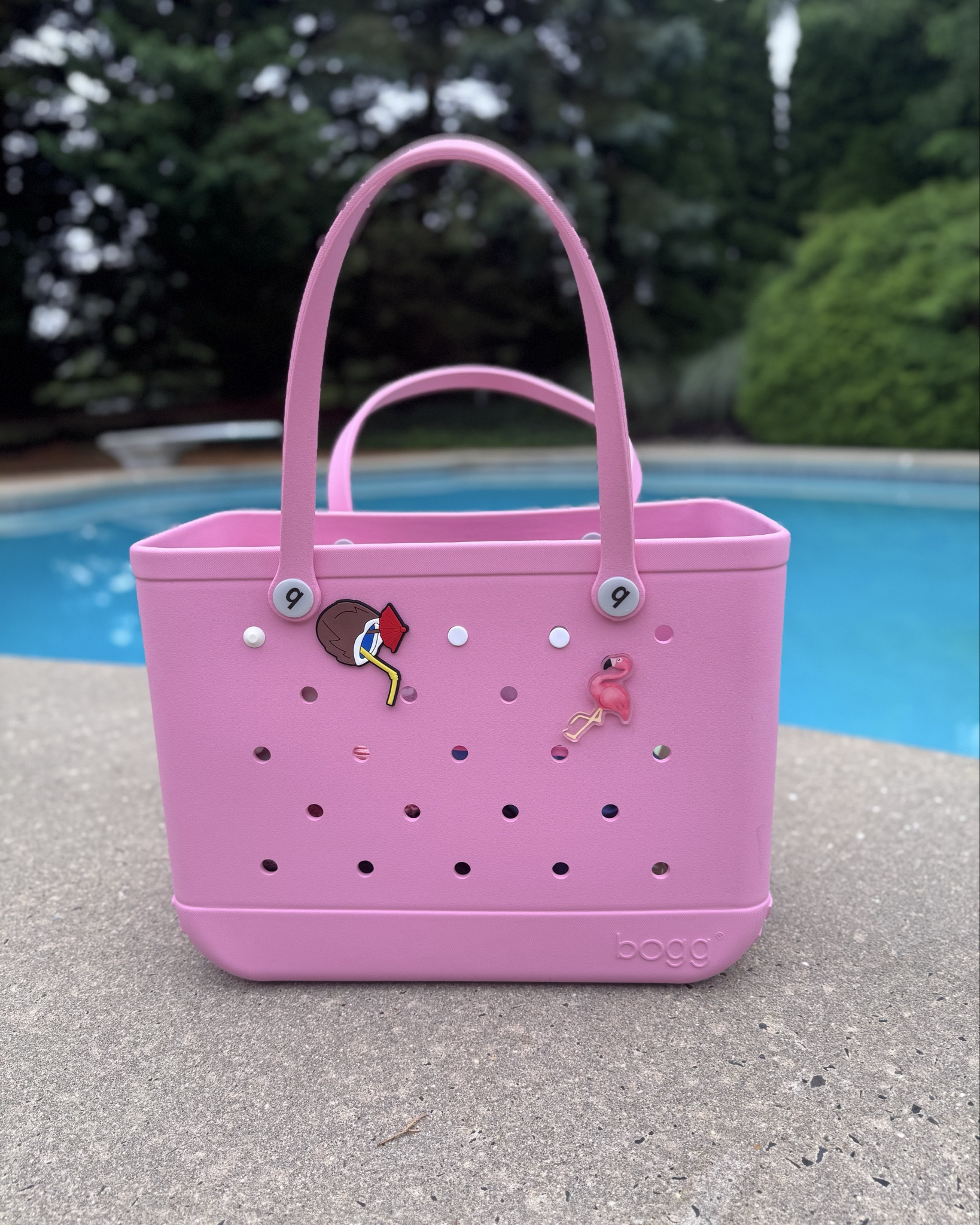 Your must have beach bag