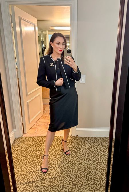 What I wore to dinner in NYC🖤❤️

Black tweed jacket with white trim size 4, TTS
Black bodysuit size small, runs small in torso length if you have a long torso 
Black midi slip skirt size xs, can size down if between sizes 
Black ankle strap heels (linked similar) 

Date night outfit 
Classy outfit 
OOTN 
Parisian style 
Chic outfit  

#LTKsalealert #LTKparties #LTKstyletip