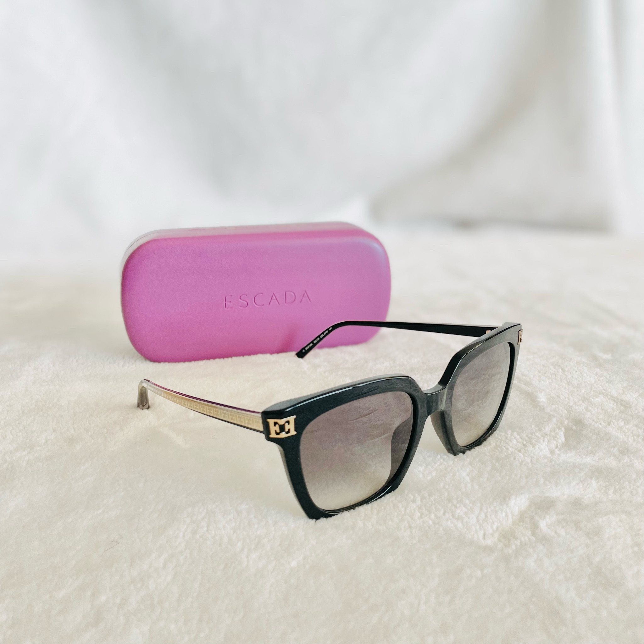 Travel accessories!


#LTKTravel #LTKGiftGuide #LTKWorkwear