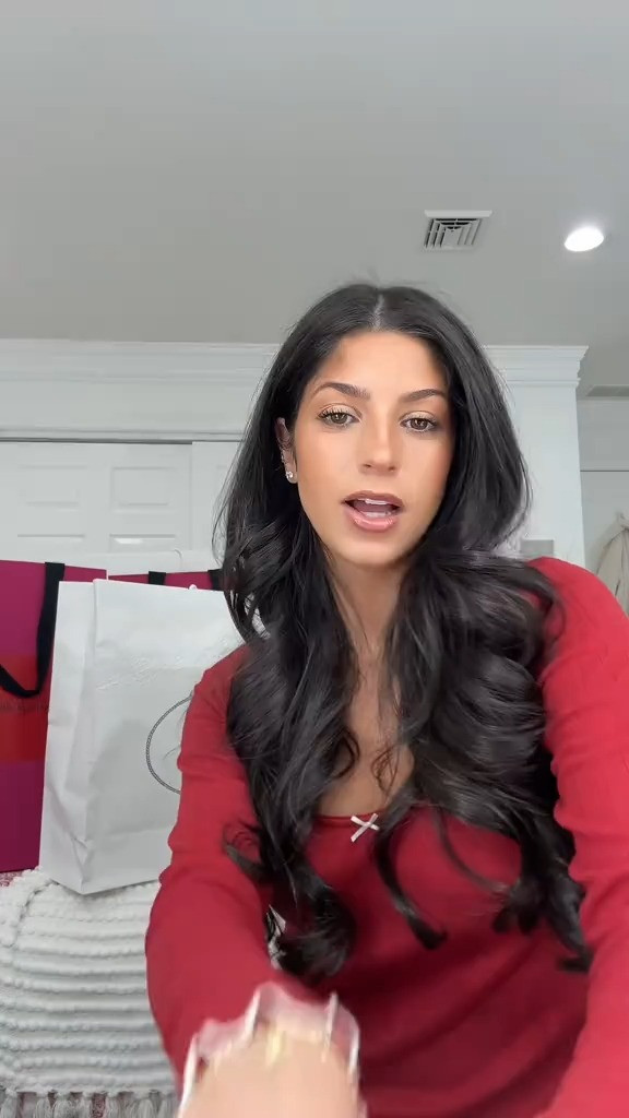 Christmas Haul!! 

Prada 
YSL 
Saint Laurent 
Christmas gifts 
gifts for her 
ALO YOGA 
Sweatpants 
Sweatshirt  

 #LTKGiftGuide #LTKHoliday #LTKStyleTip