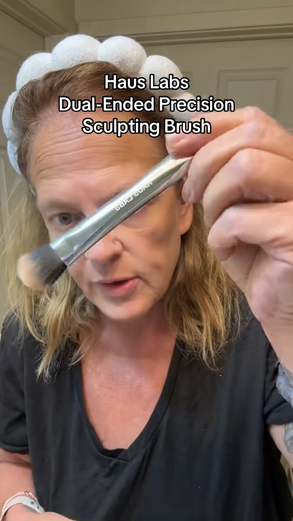 Haus Labs has come out with a brand new brush. It’s perfect for any application you are trying to achieve. It’s great for sculpting or going down the side of your nose. #hauslabs

#LTKFallSale #LTKOver40