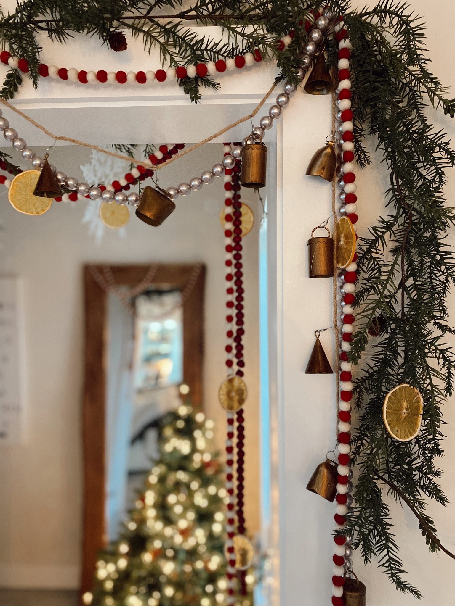 Cozy Christmas decor

#LTKHoliday #LTKhome #LTKfindsunder50