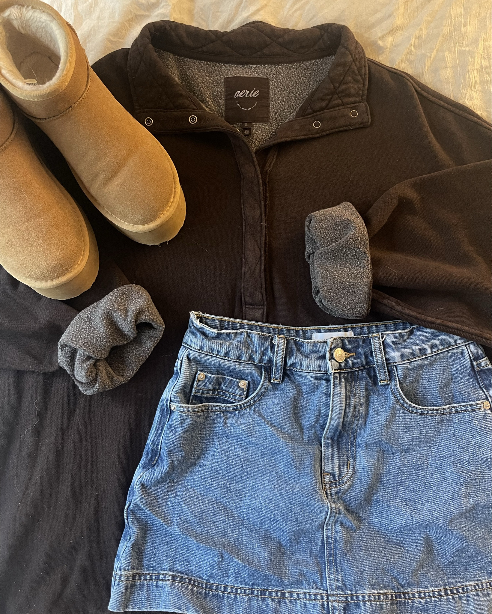 cozy fall aerie sweatshirt outfit ideas🤎✨ 

#LTKStyleTip #LTKGiftGuide #LTKSeasonal